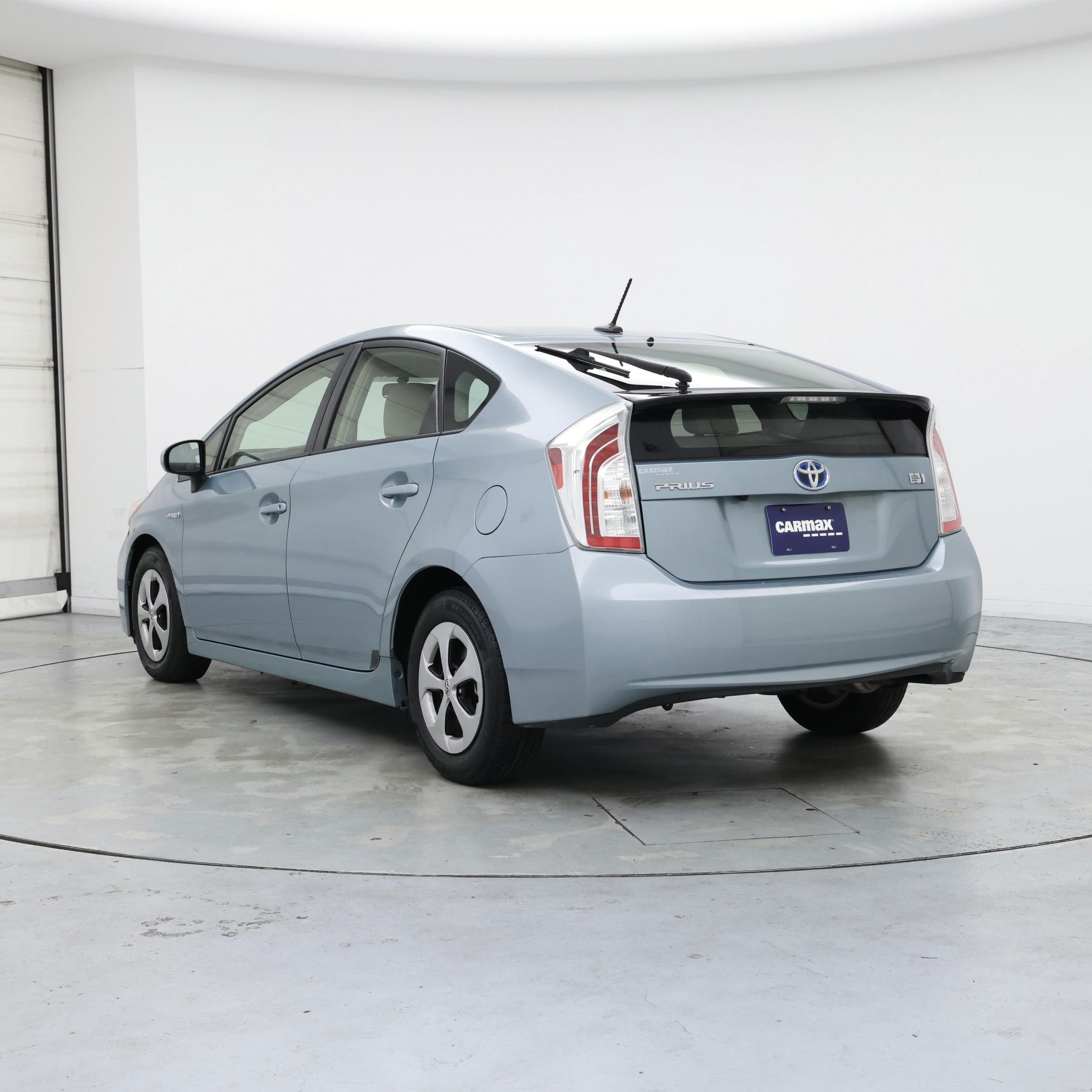 Thumbnail: 2015 Toyota Prius - 2