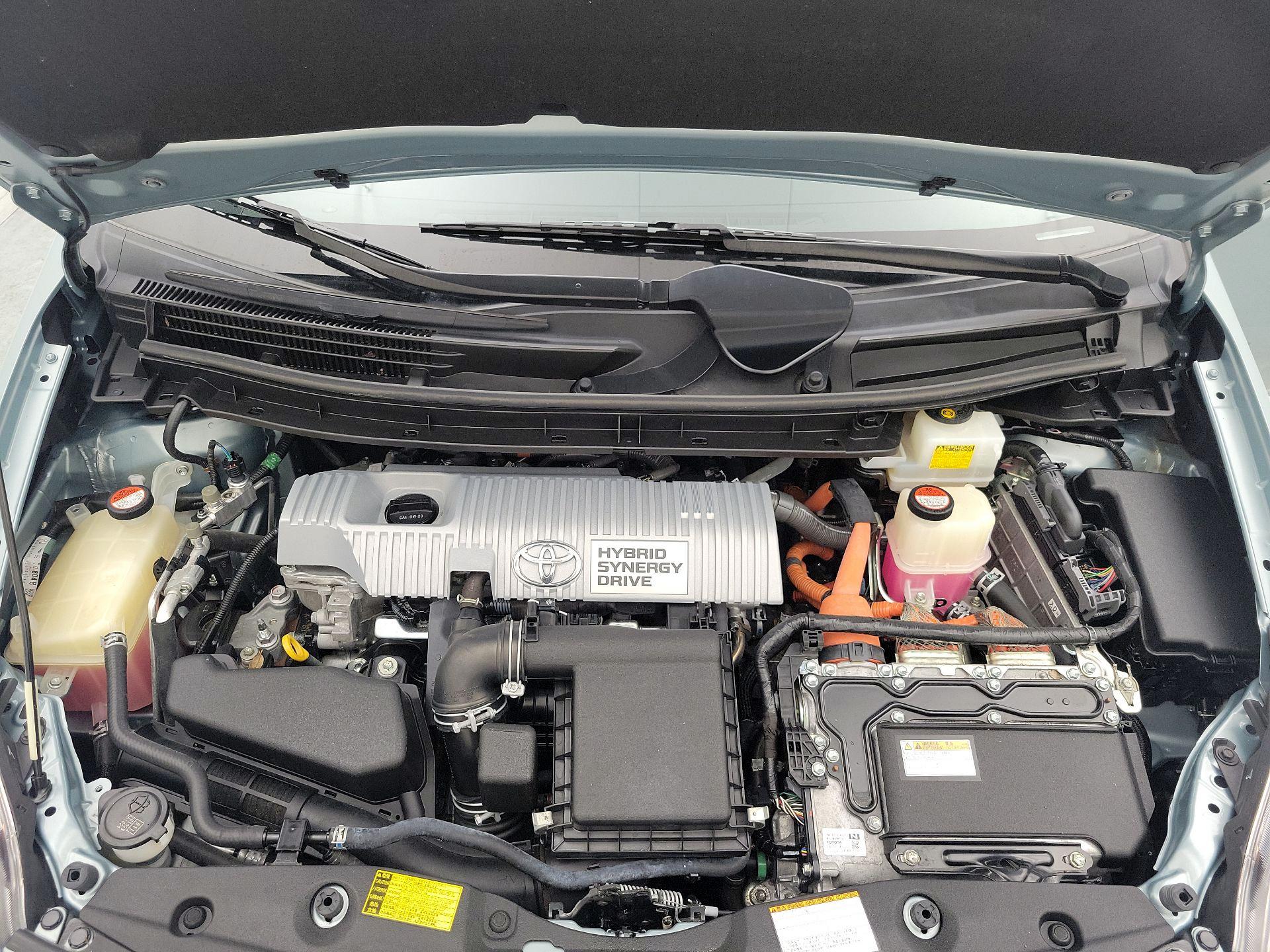 Thumbnail: 2015 Toyota Prius - 20