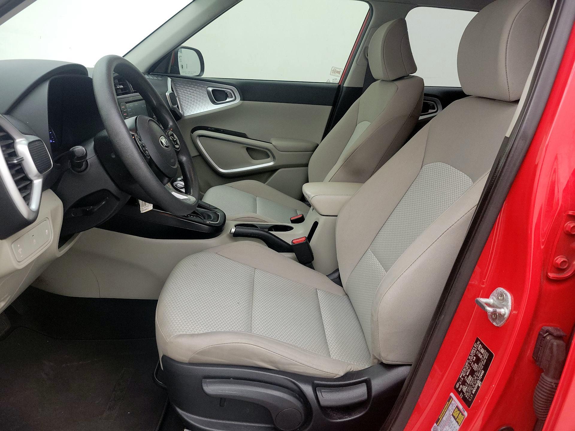 Thumbnail: 2020 Kia Soul - 11