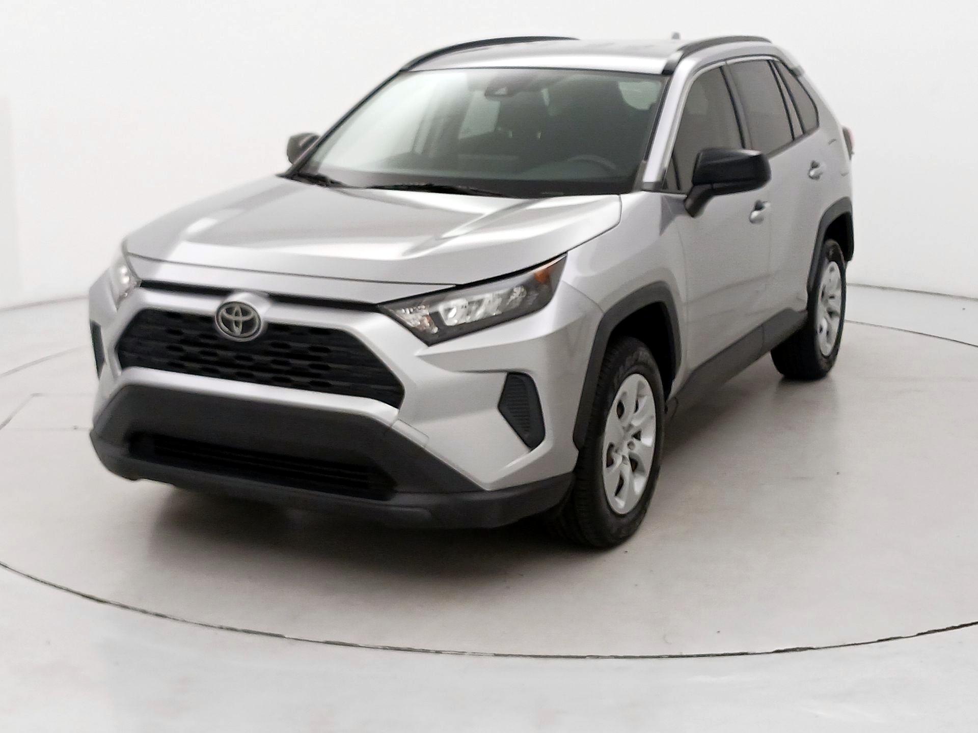 Thumbnail: 2021 Toyota RAV4 - 3