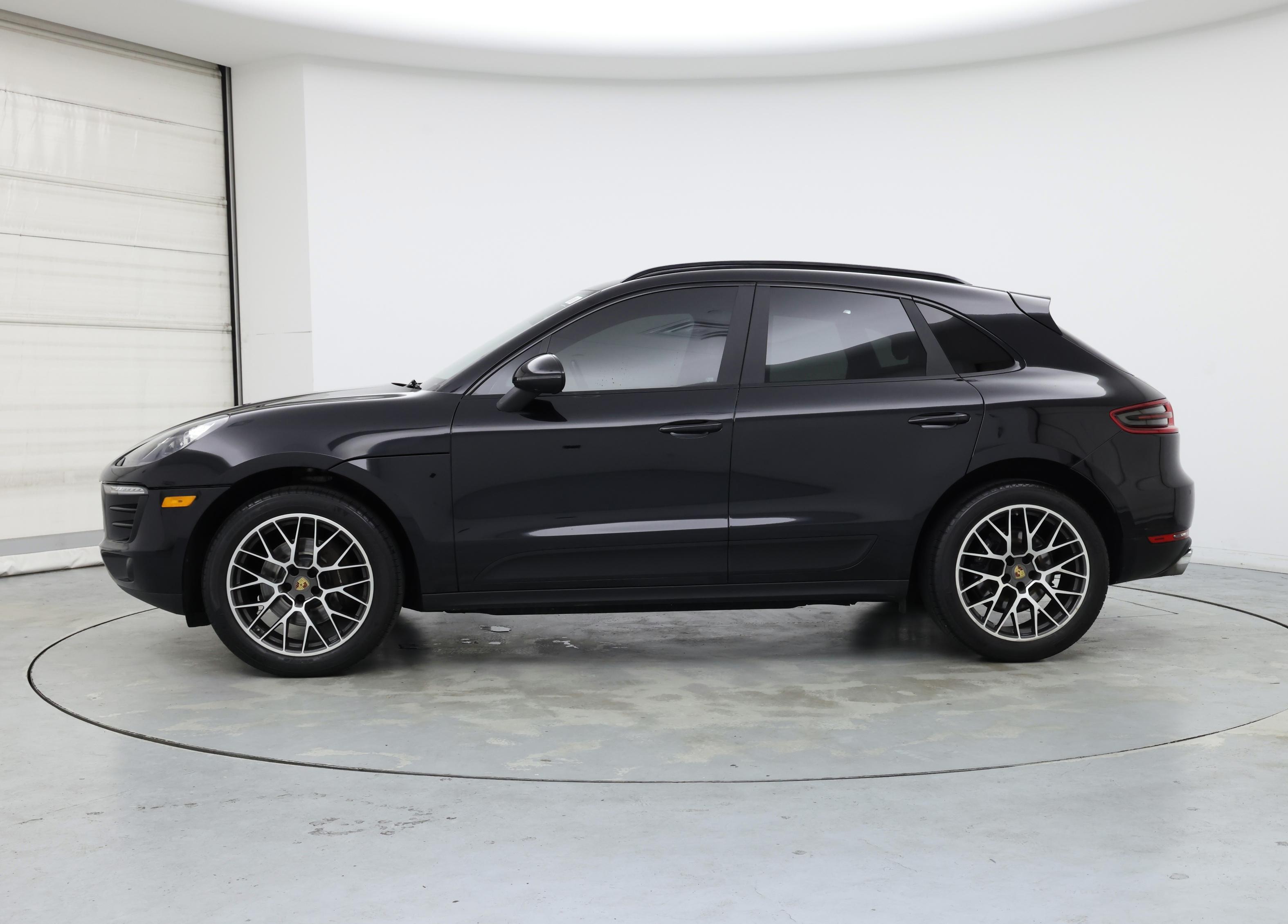 Thumbnail: 2018 Porsche Macan - 3