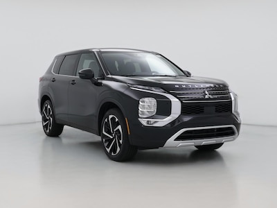 Black 2024 Mitsubishi Outlander SE