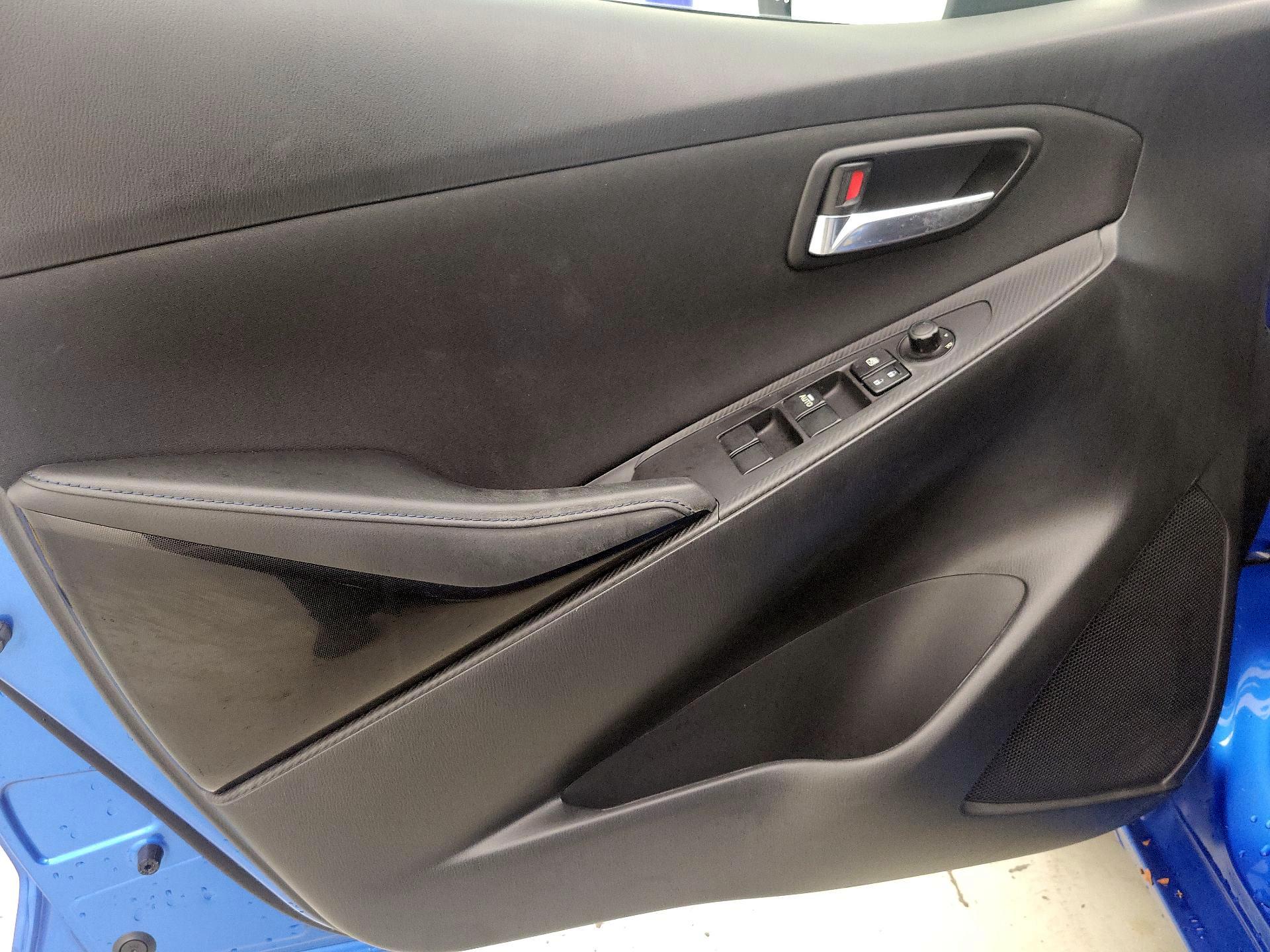 Thumbnail: 2018 Toyota Yaris iA - 12