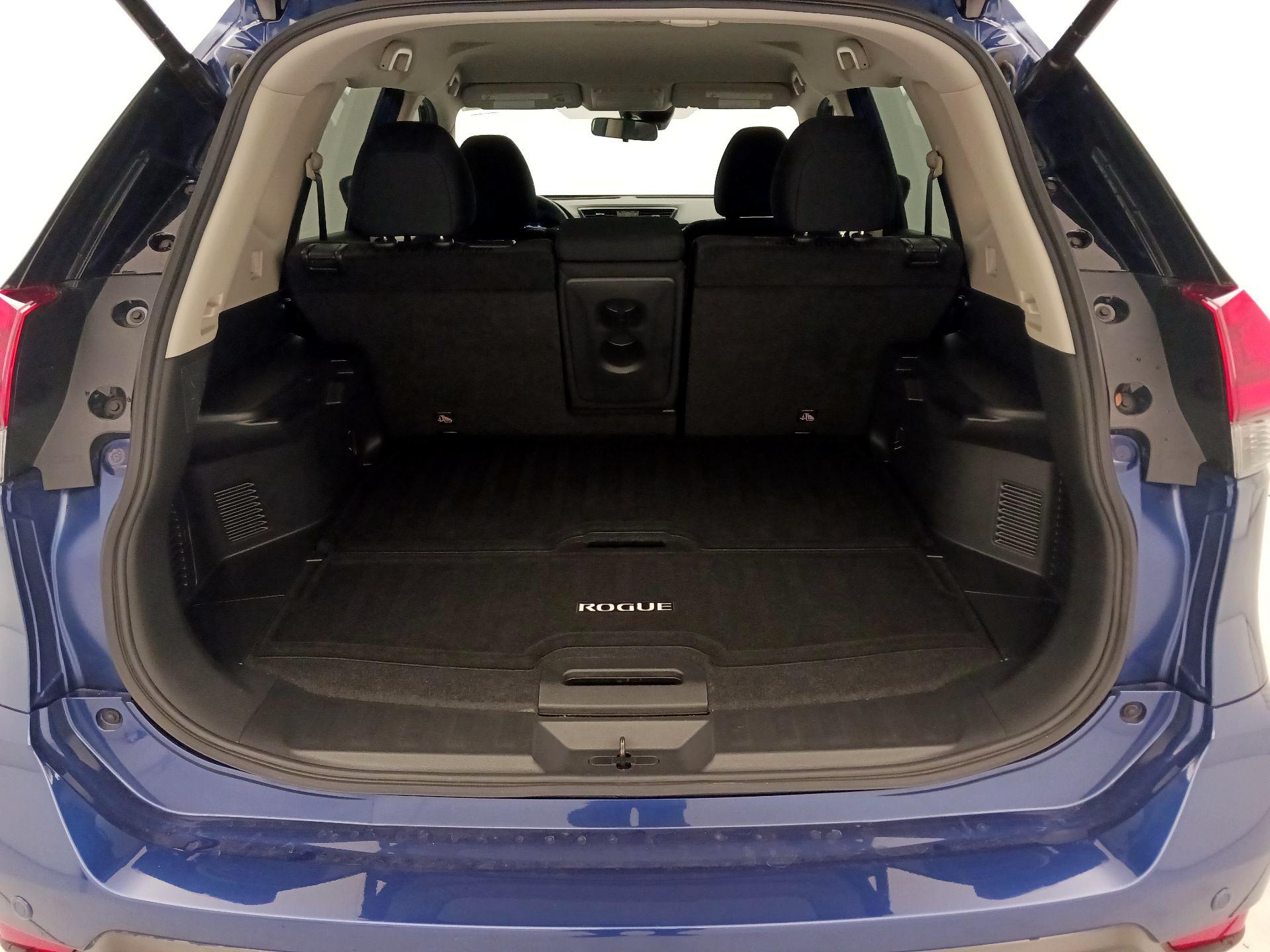 Thumbnail: 2019 Nissan Rogue - 18