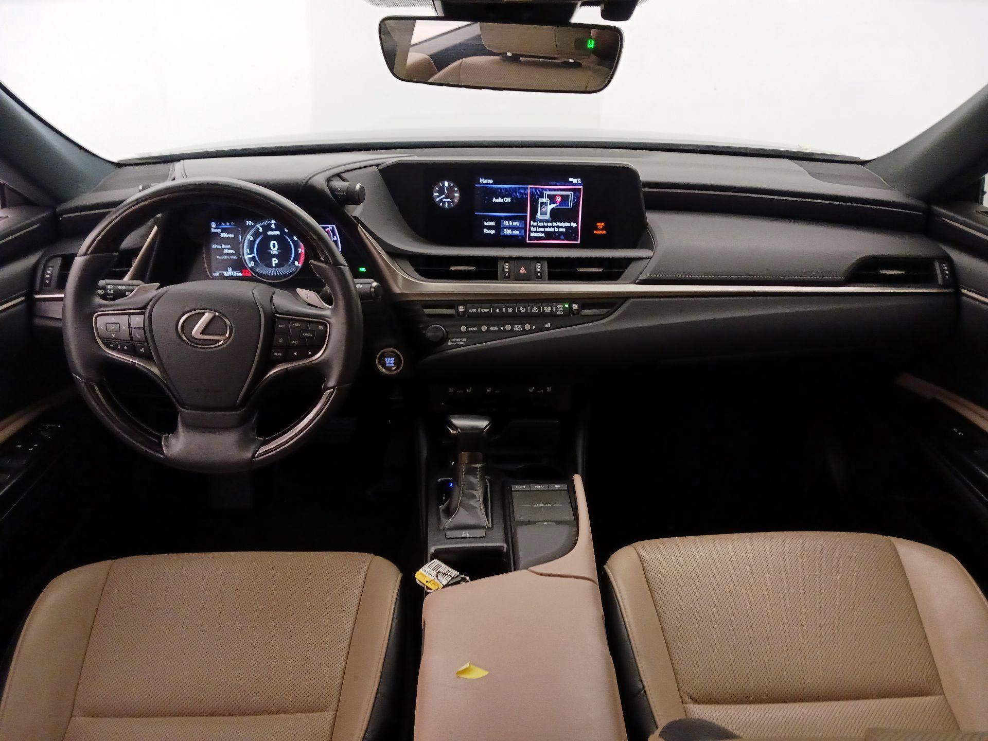 Thumbnail: 2020 Lexus ES - 9