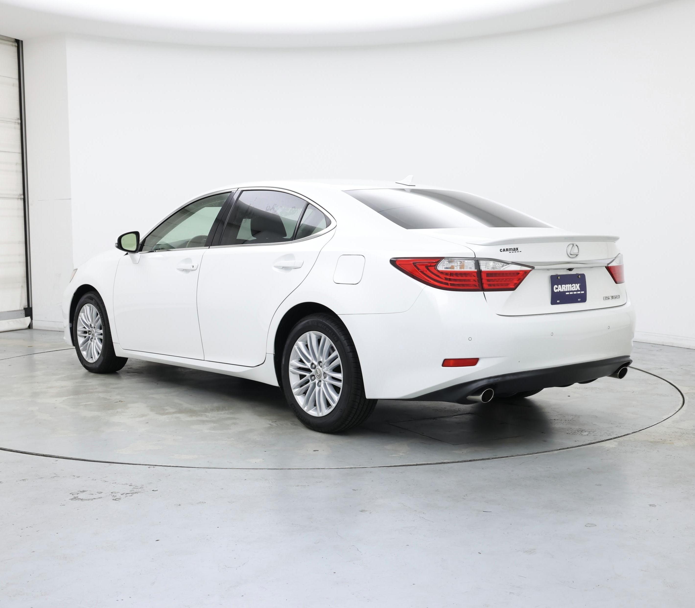 Thumbnail: 2013 Lexus ES - 2