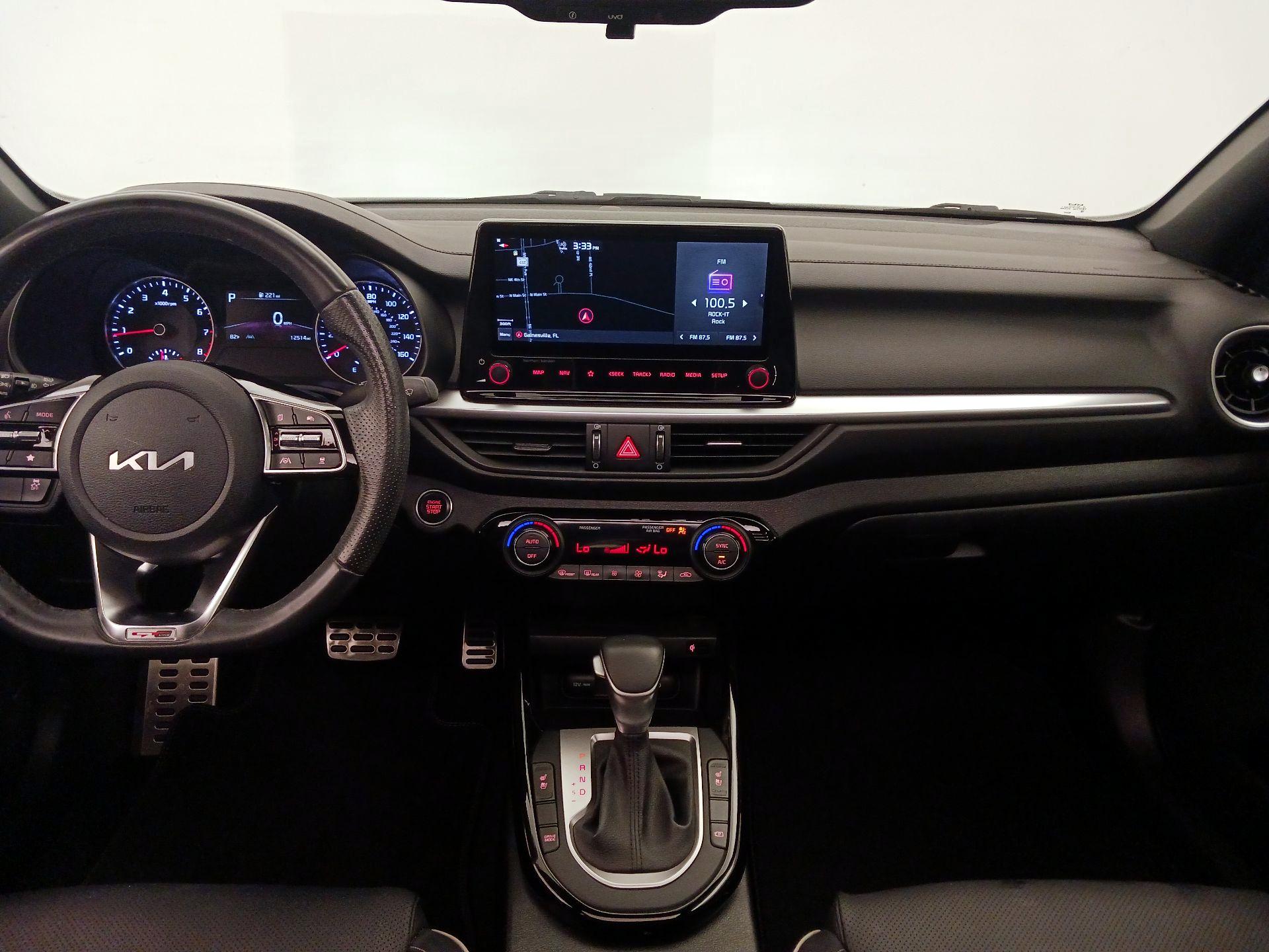 Thumbnail: 2022 Kia Forte - 9