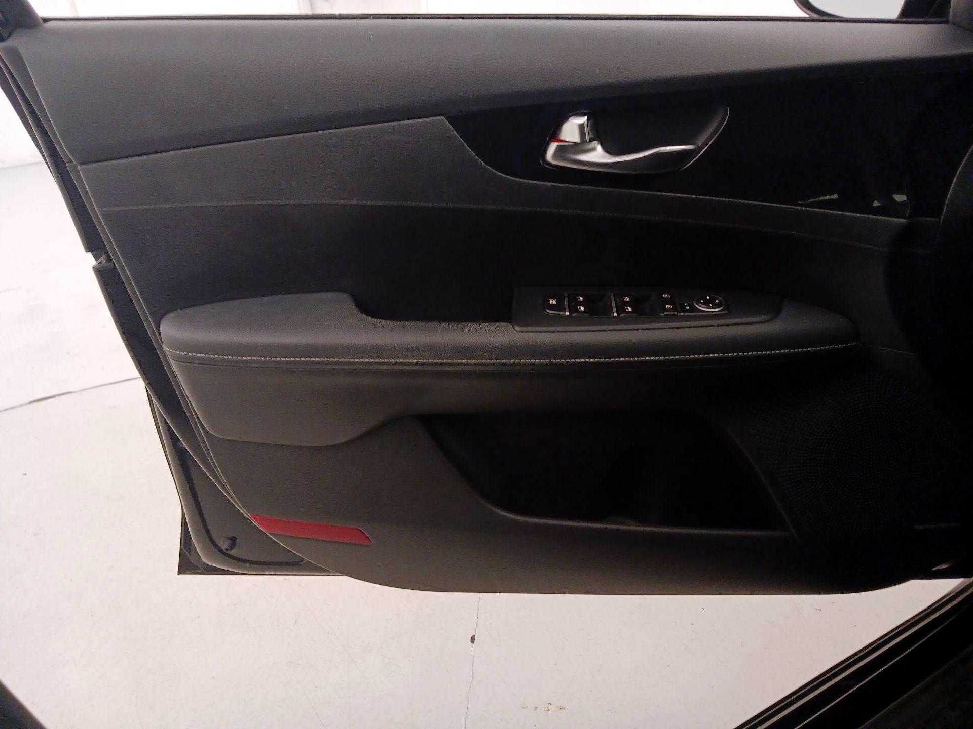 Thumbnail: 2022 Kia Forte - 12