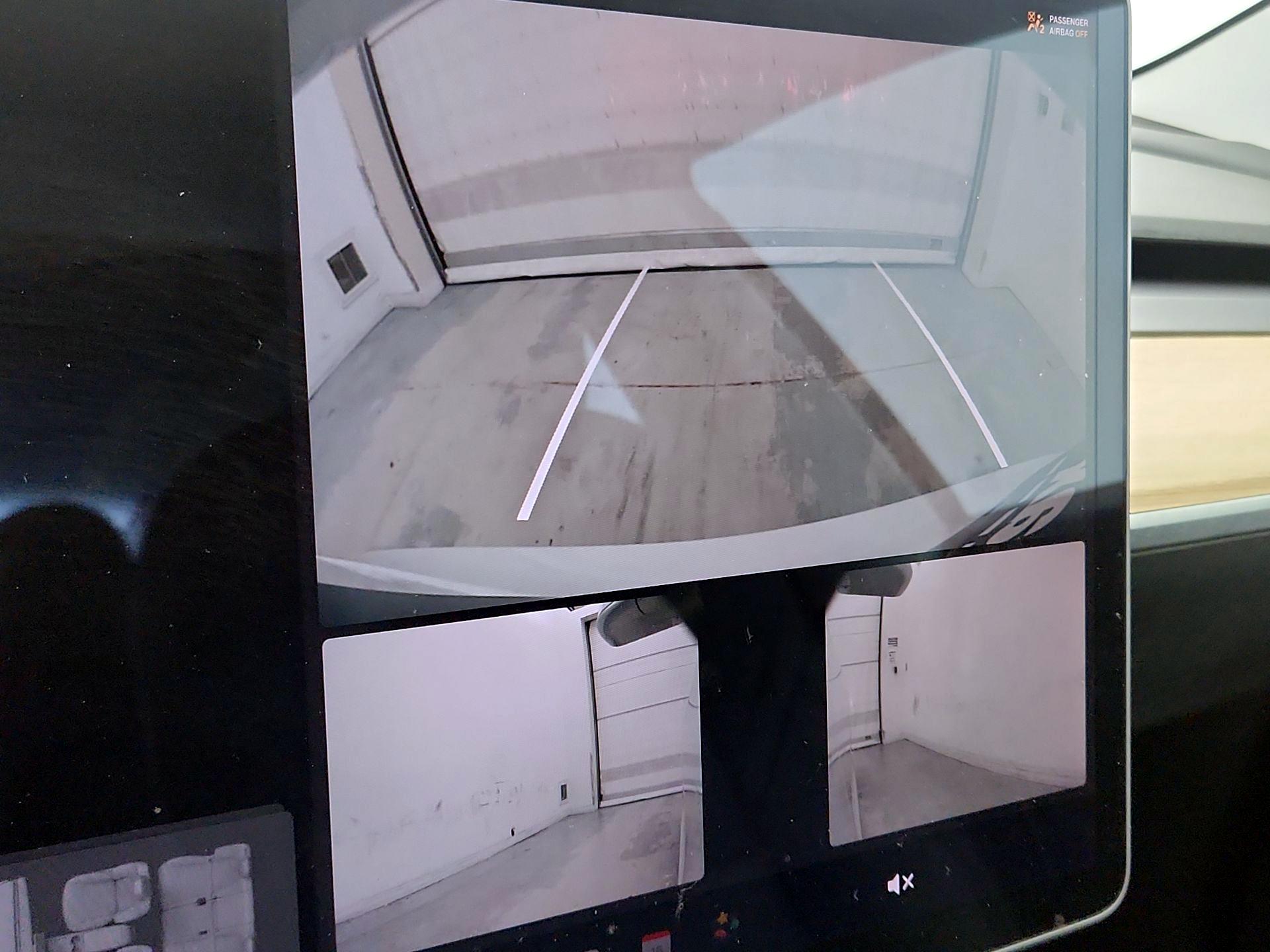 Thumbnail: 2020 Tesla Model 3 - 14