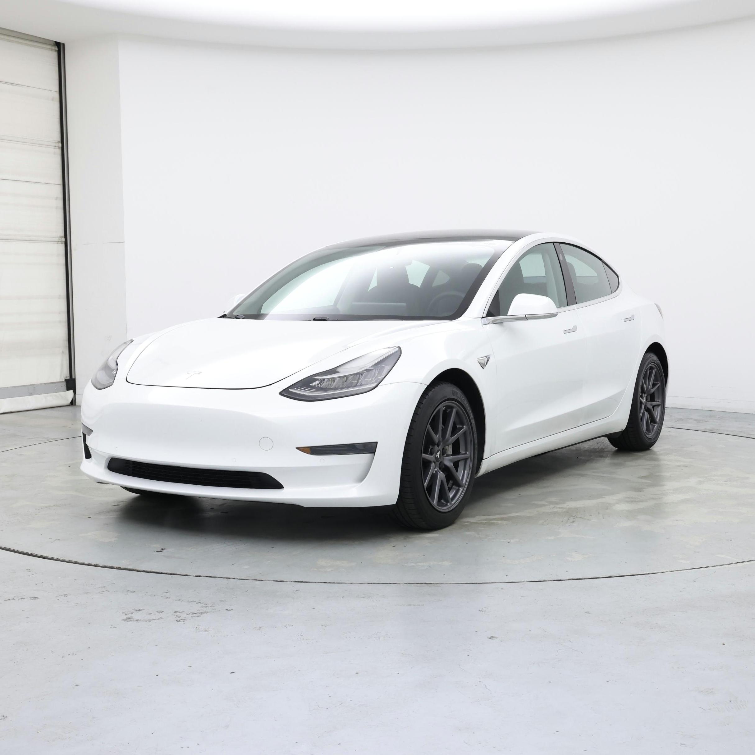 Thumbnail: 2020 Tesla Model 3 - 4