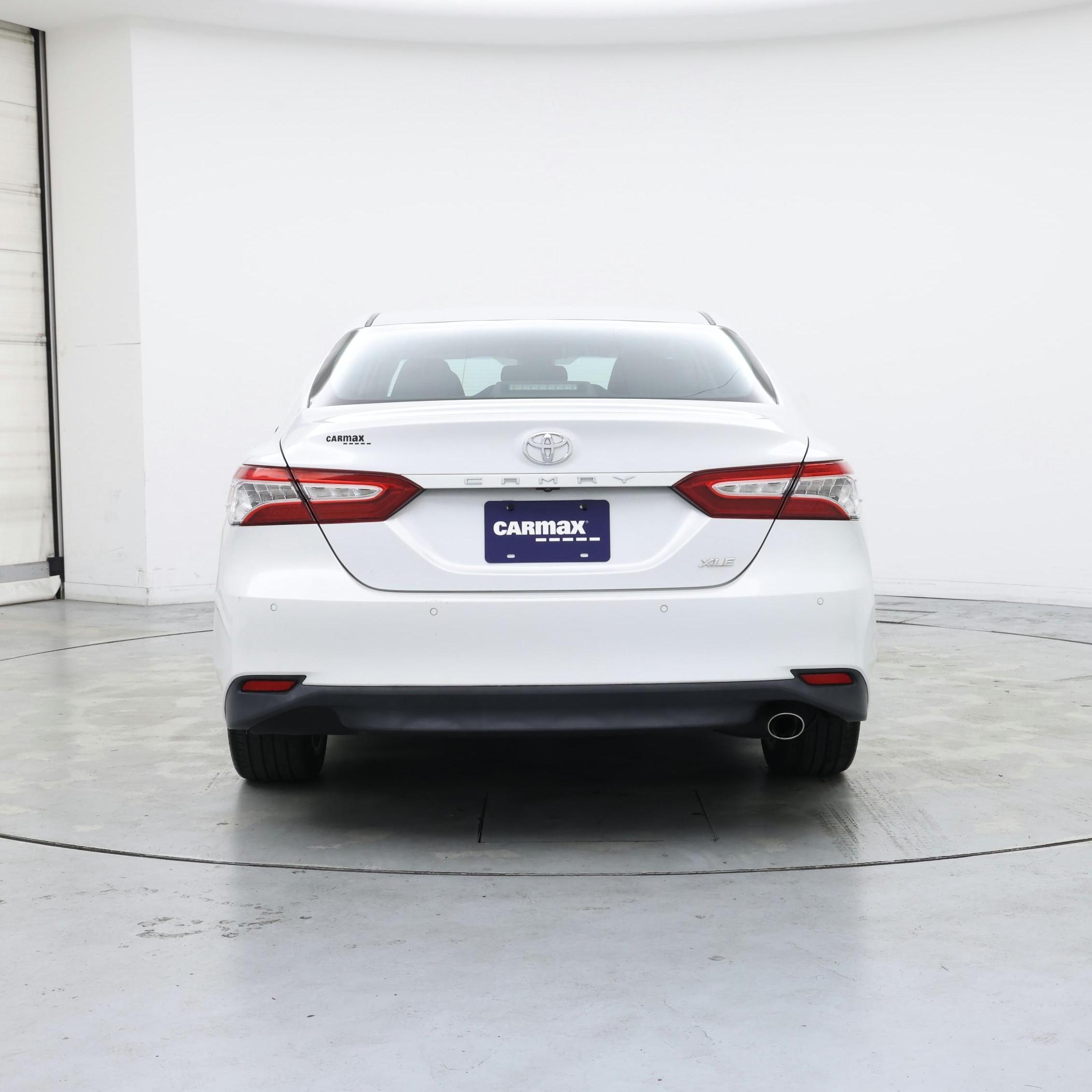 Thumbnail: 2018 Toyota Camry - 6