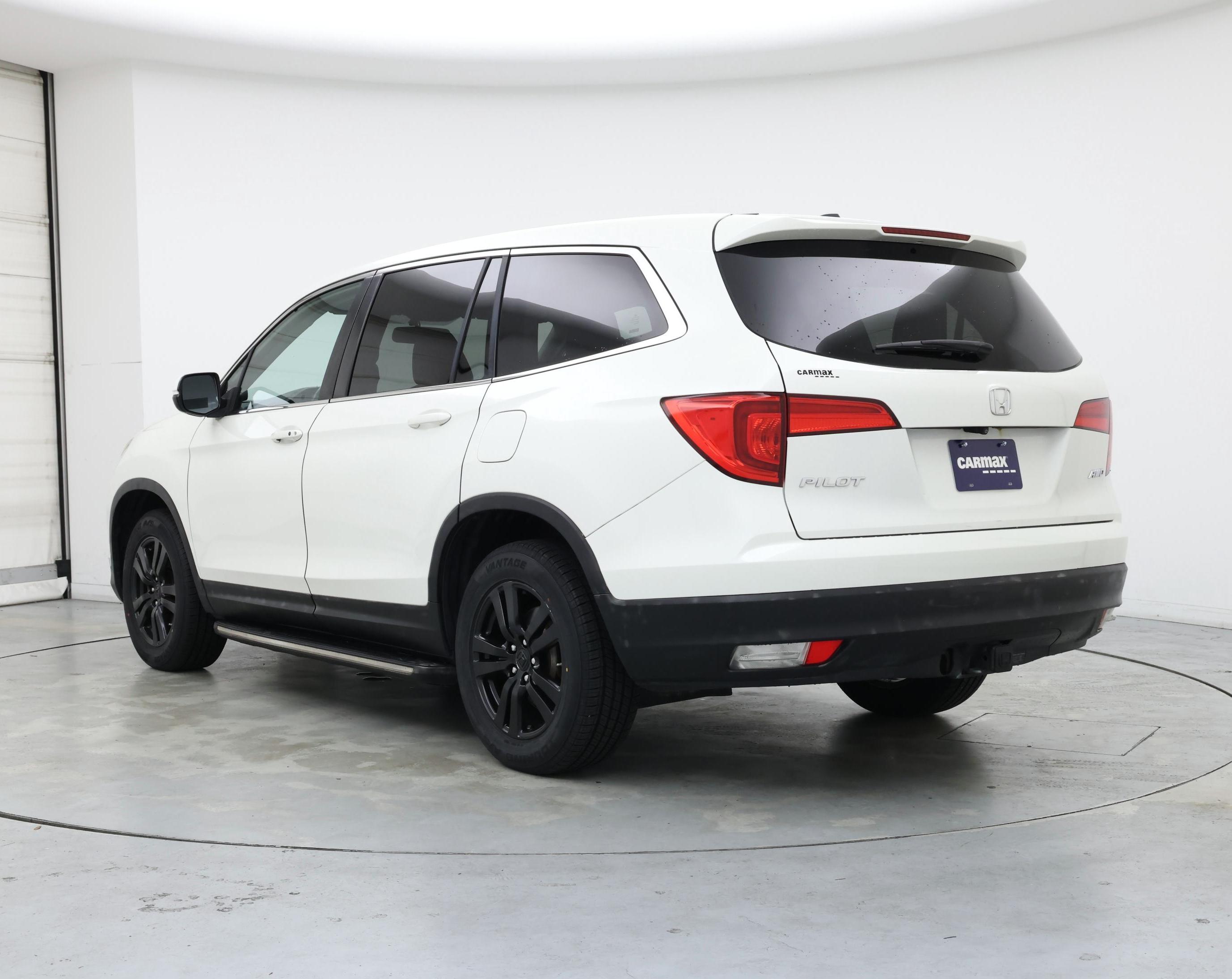 Thumbnail: 2017 Honda Pilot - 2