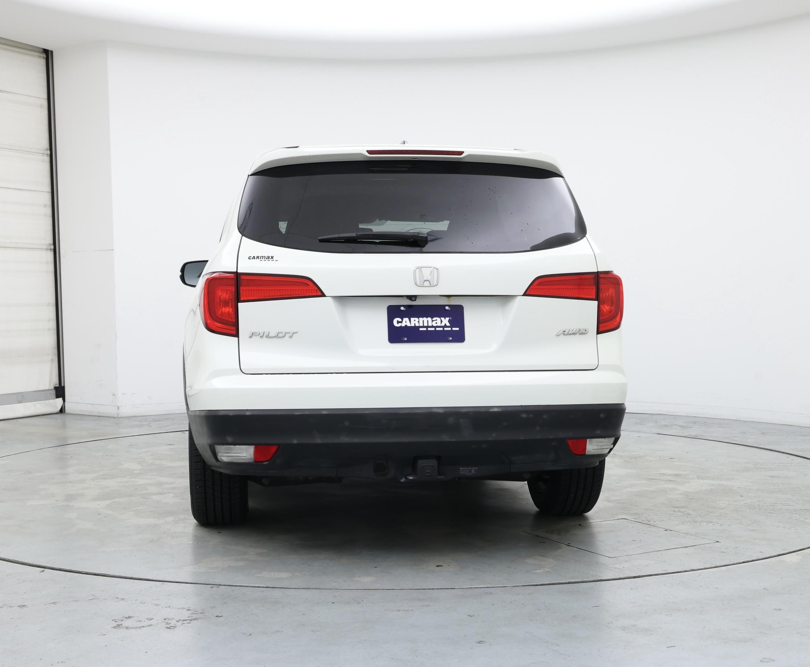 Thumbnail: 2017 Honda Pilot - 6