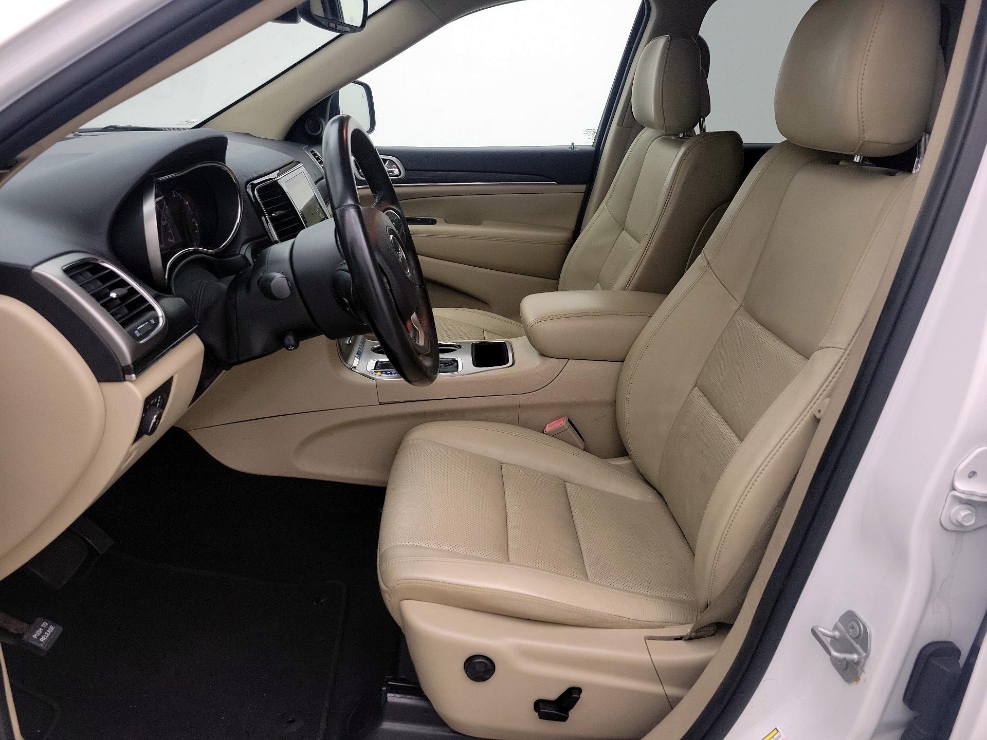 Thumbnail: 2019 Jeep Grand Cherokee - 11