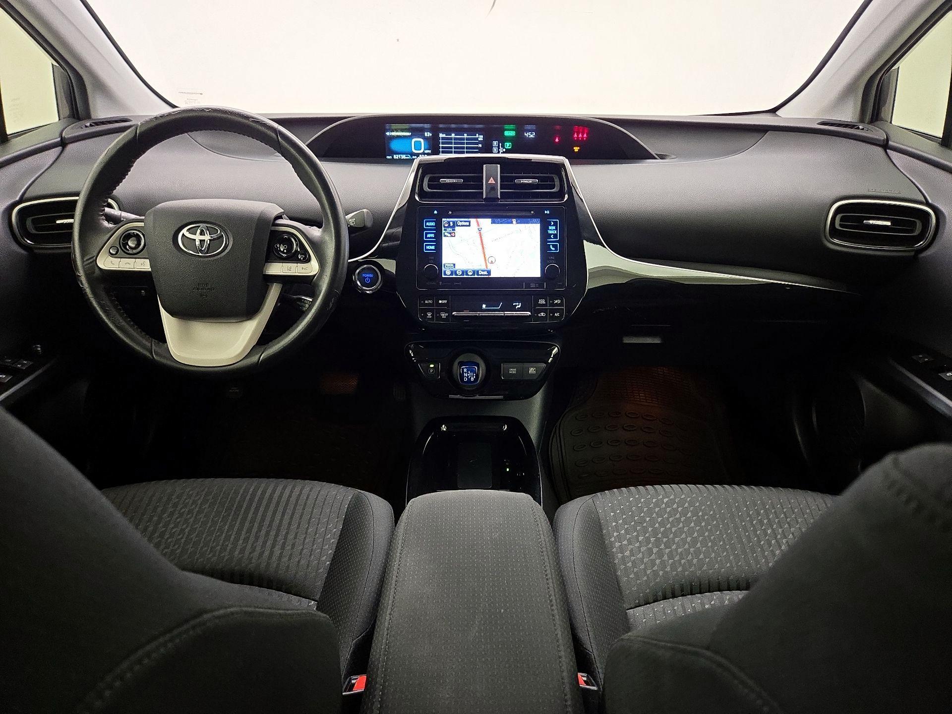 Thumbnail: 2017 Toyota Prius - 9