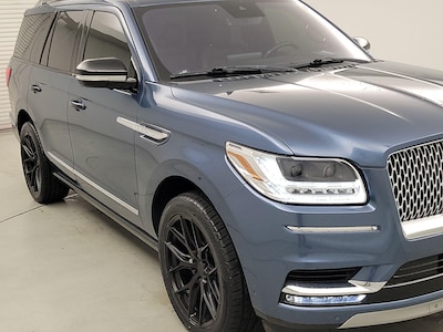 Blue 2019 Lincoln Navigator Reserve