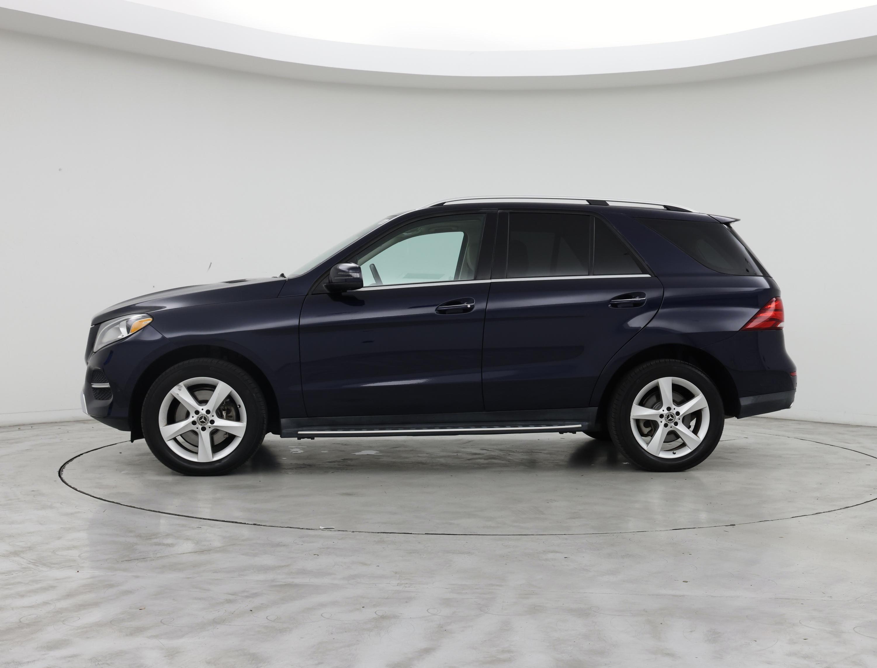 Thumbnail: 2019 Mercedes-Benz GLE - 3
