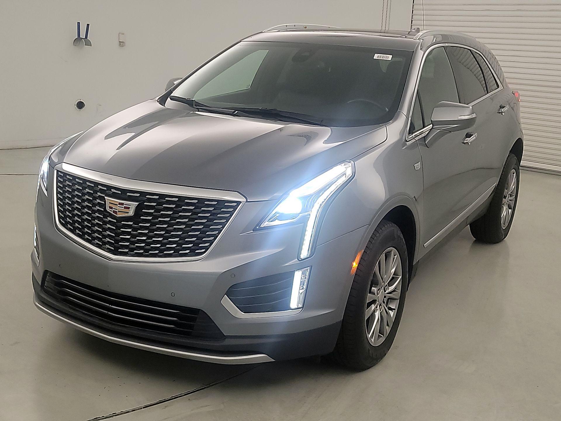 Thumbnail: 2022 Cadillac XT5 - 3