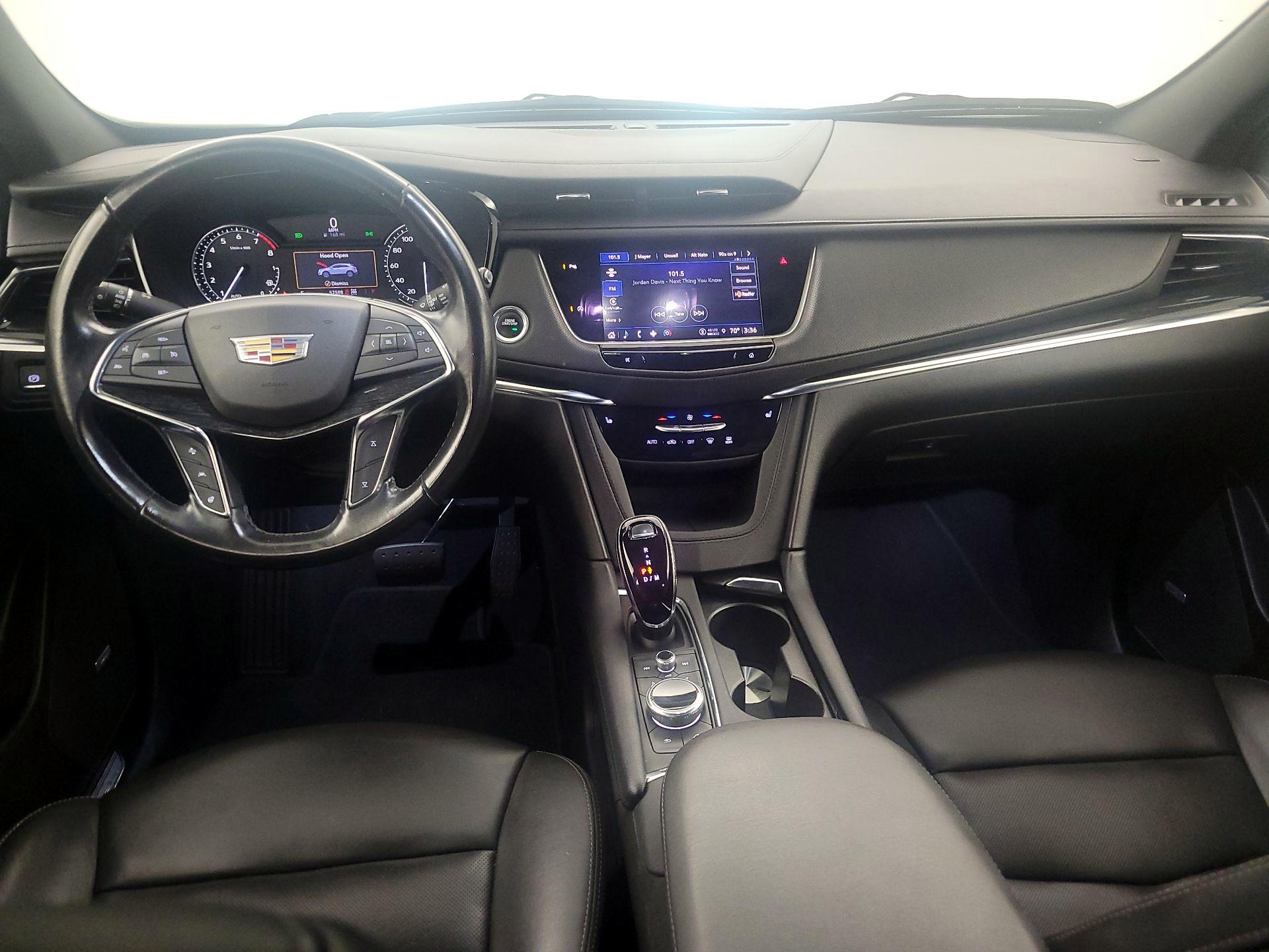 Thumbnail: 2022 Cadillac XT5 - 8