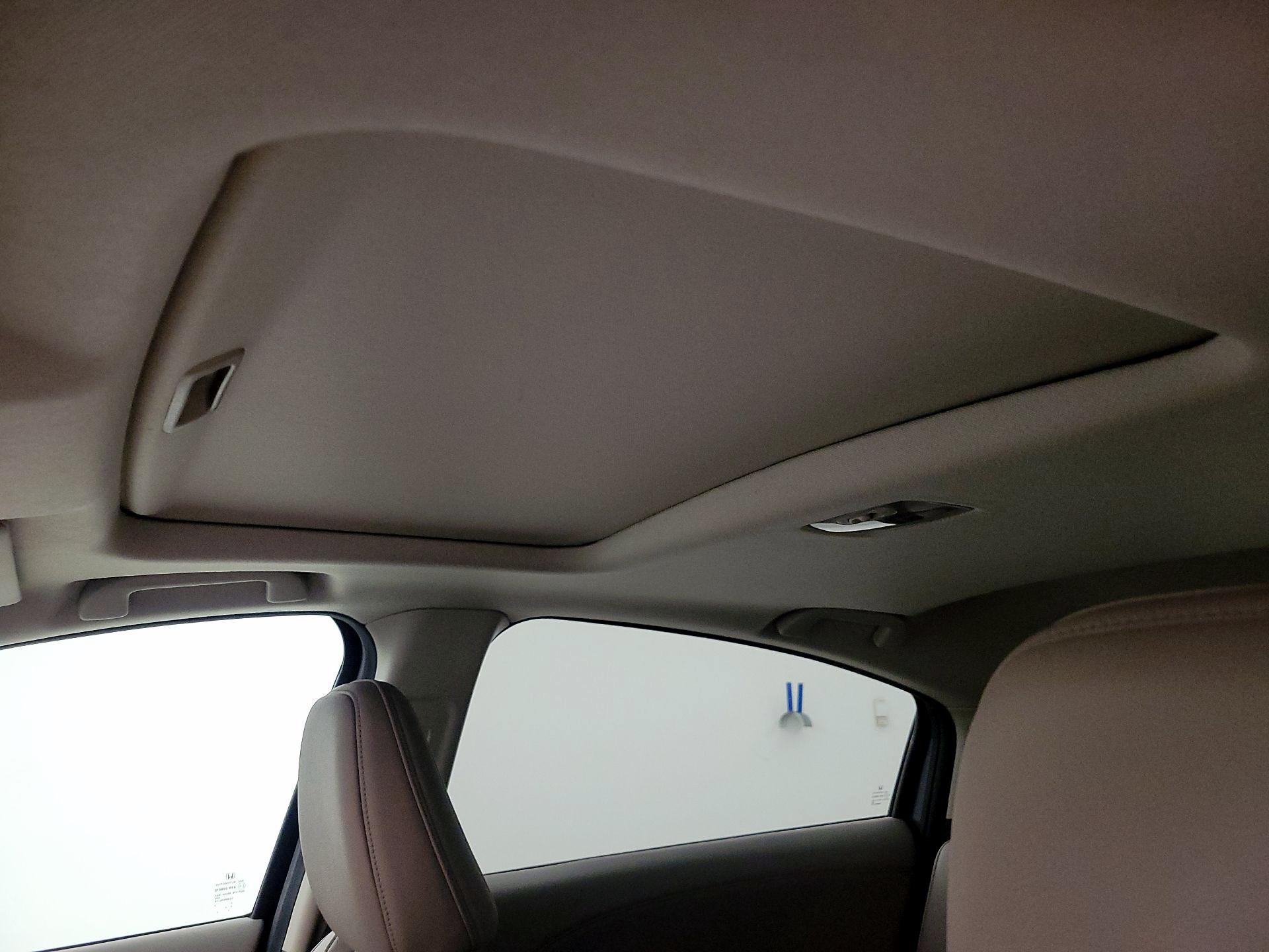 Thumbnail: 2019 Honda HR-V - 17
