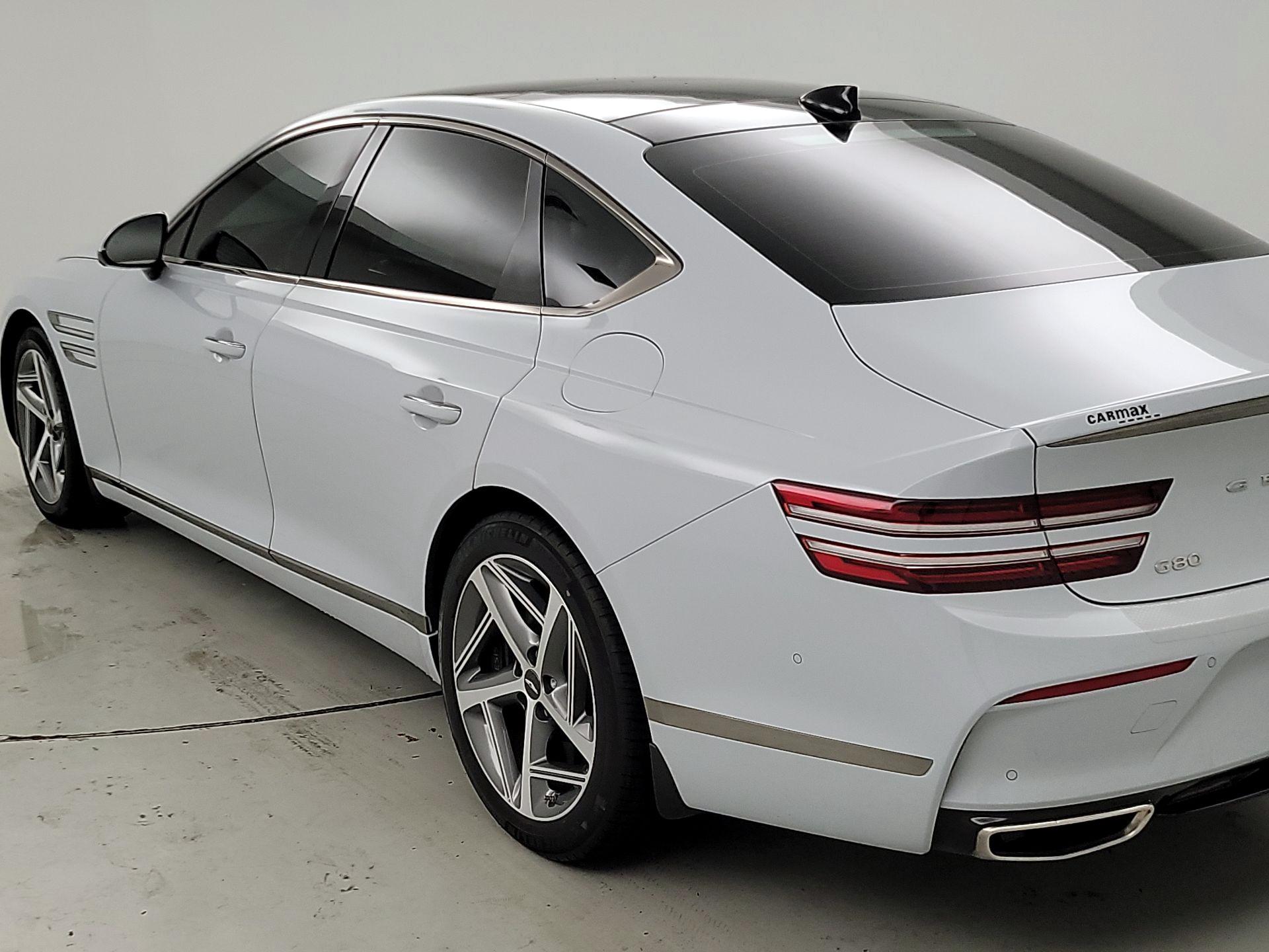 Thumbnail: 2023 Genesis G80 - 7