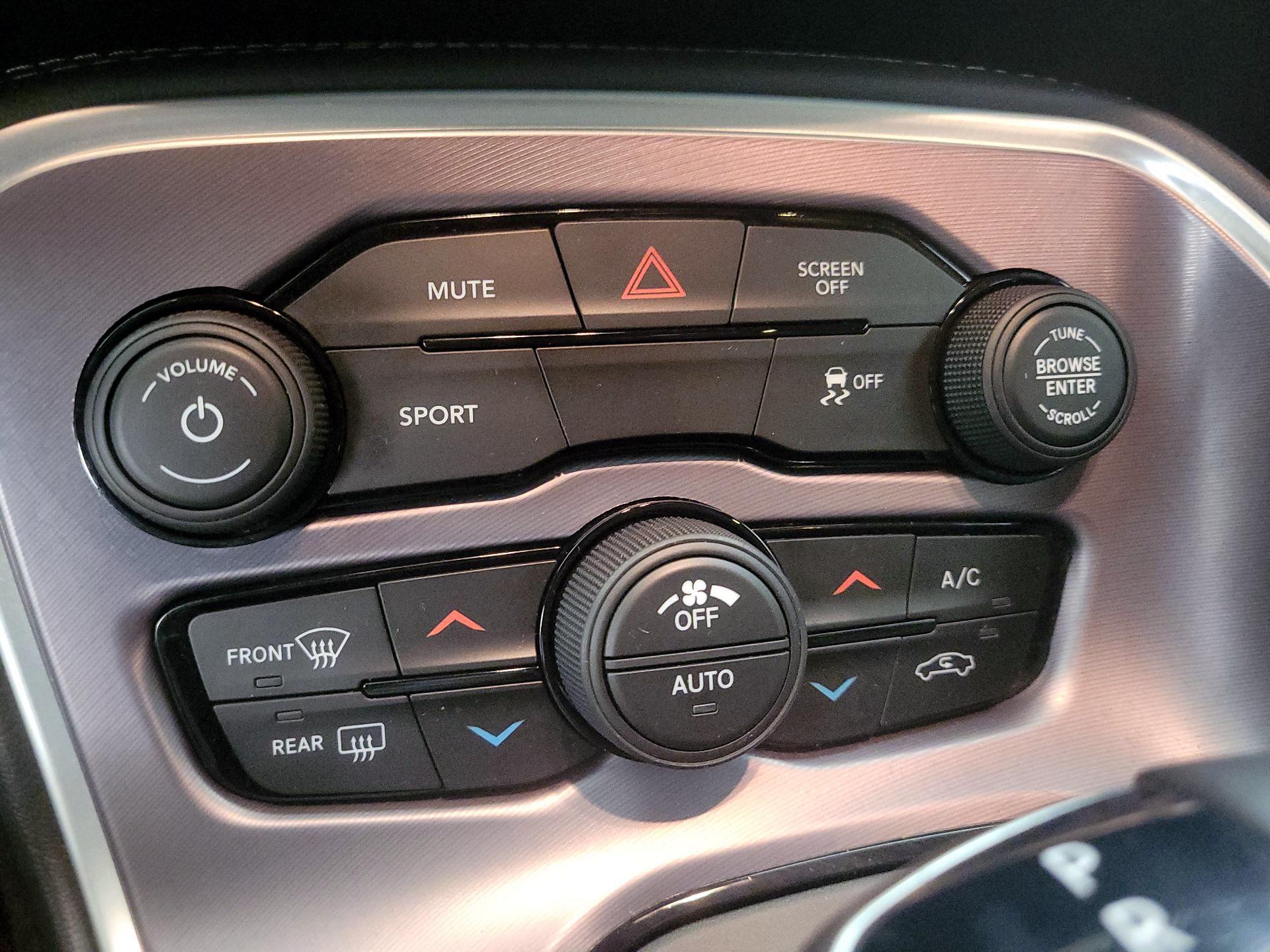 Thumbnail: 2019 Dodge Challenger - 14