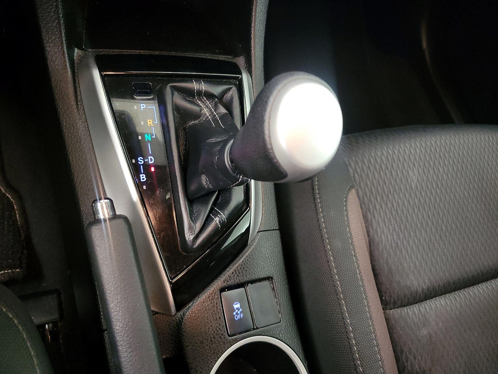 Thumbnail: 2019 Toyota Corolla - 15