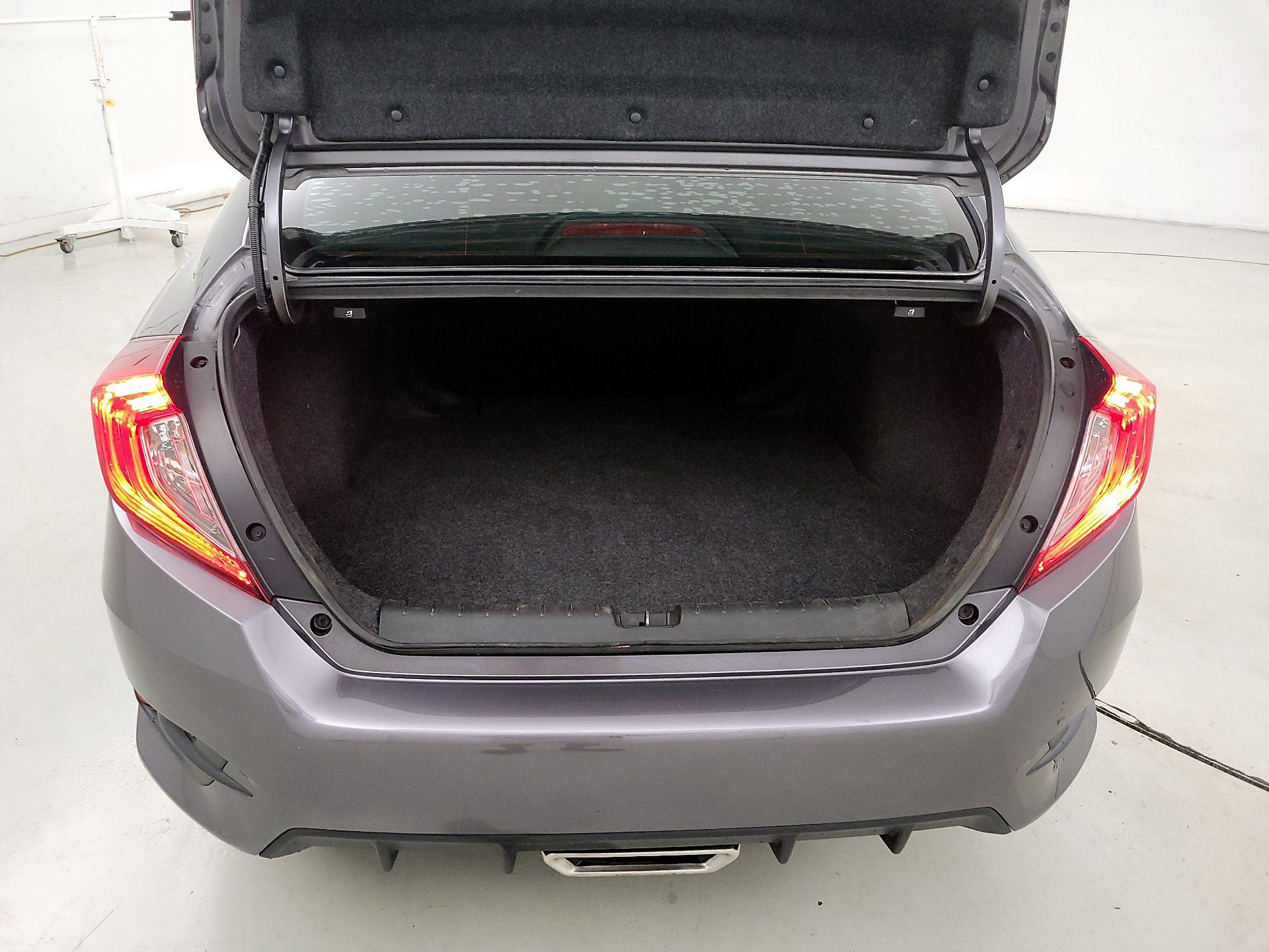 Thumbnail: 2021 Honda Civic - 18