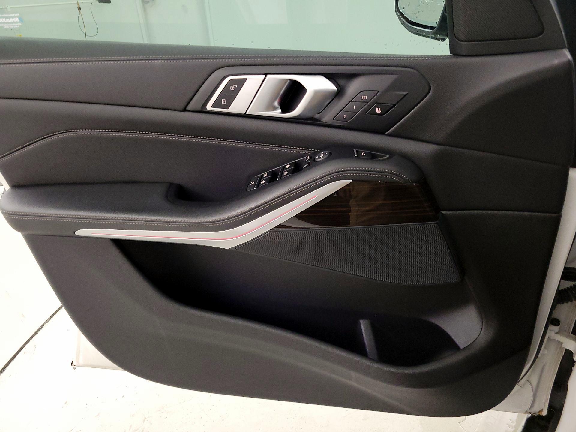 Thumbnail: 2020 BMW X5 - 10