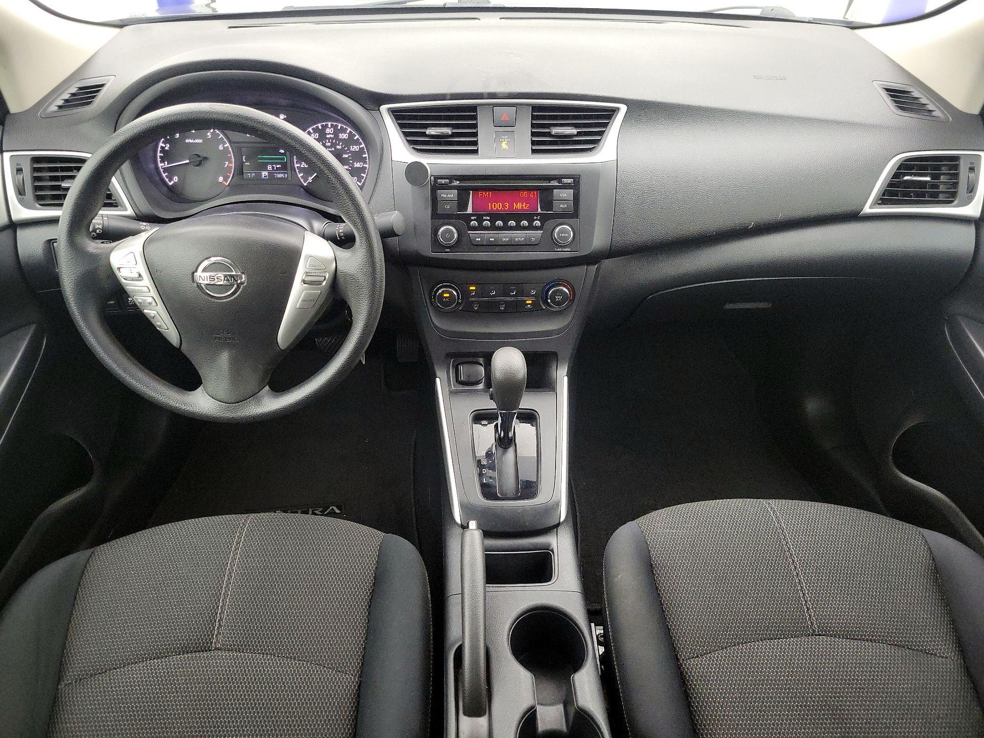 Thumbnail: 2017 Nissan Sentra - 9