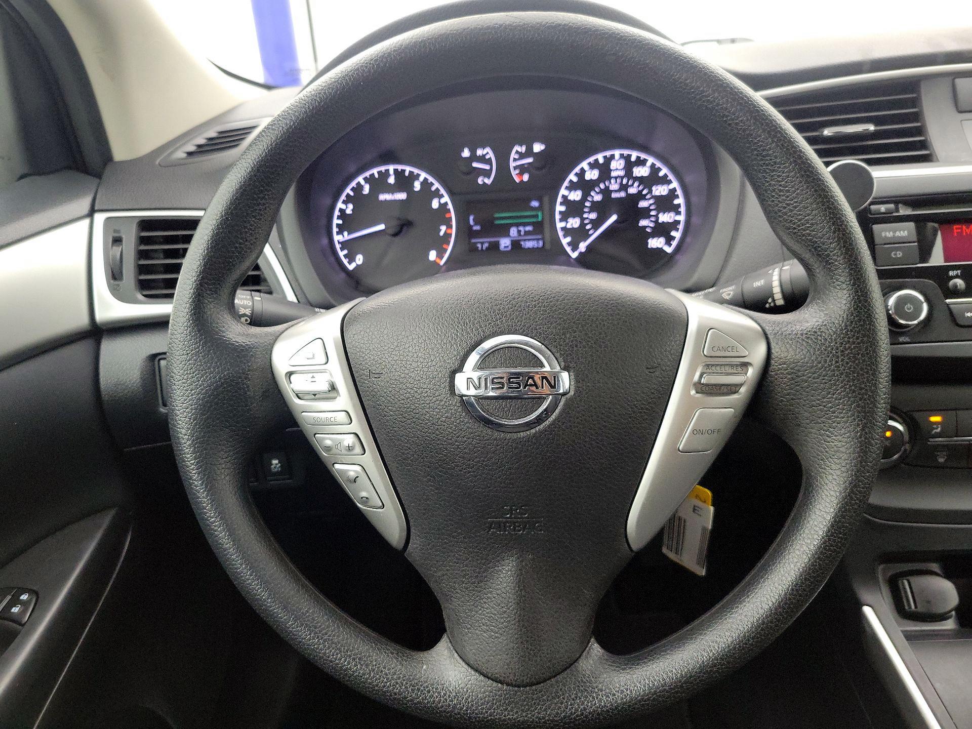 Thumbnail: 2017 Nissan Sentra - 10