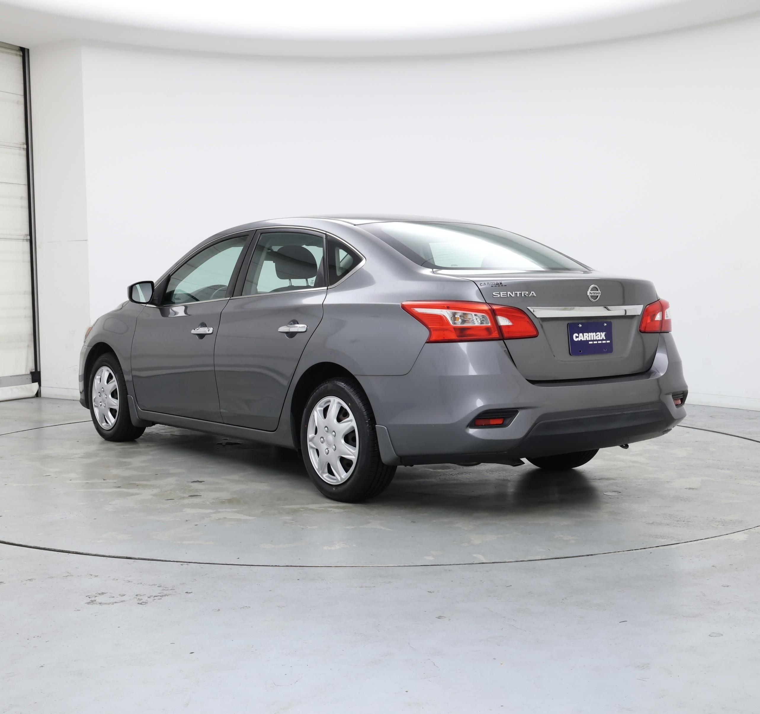 Thumbnail: 2017 Nissan Sentra - 2