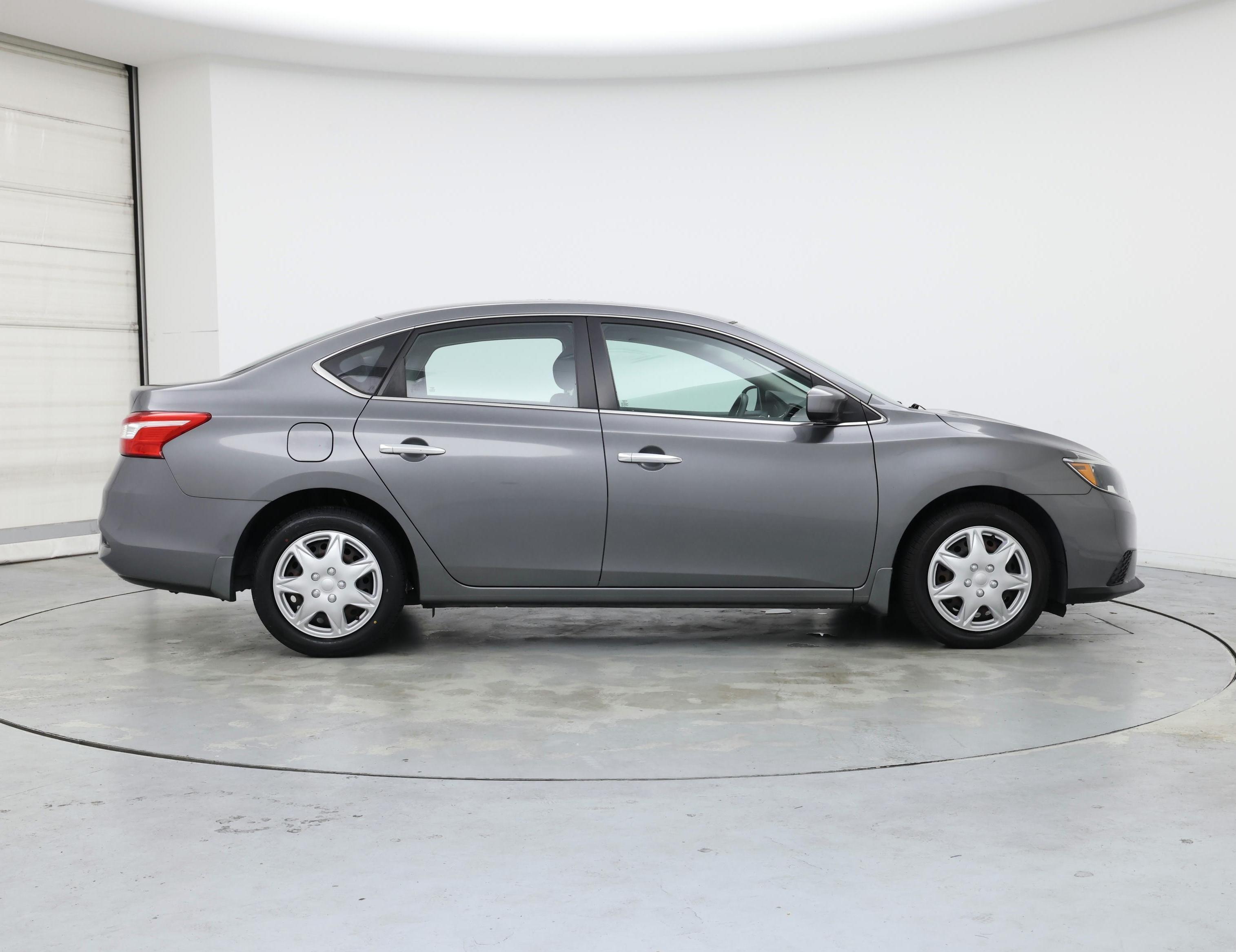 Thumbnail: 2017 Nissan Sentra - 7