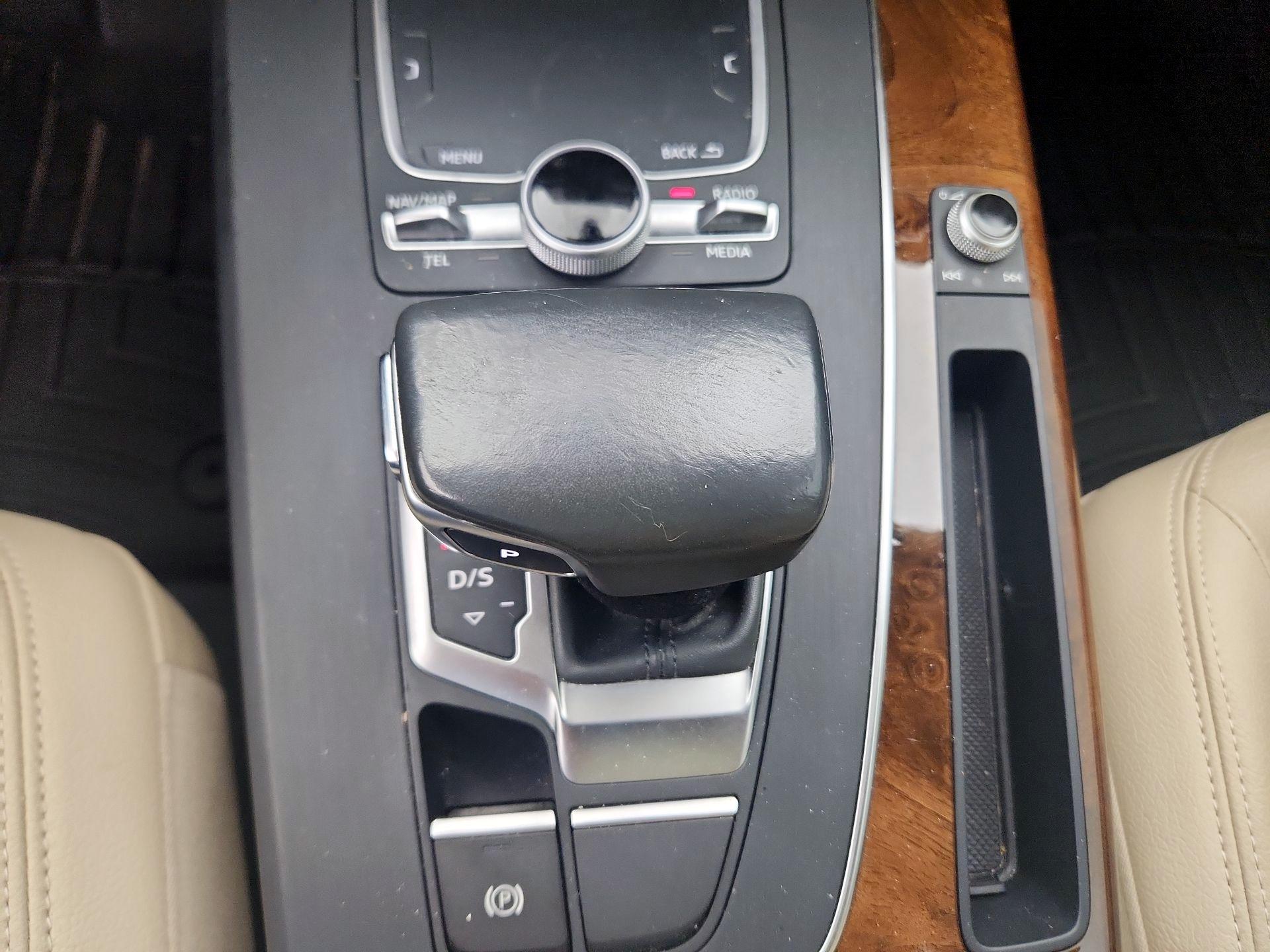 Thumbnail: 2018 Audi Q5 - 18