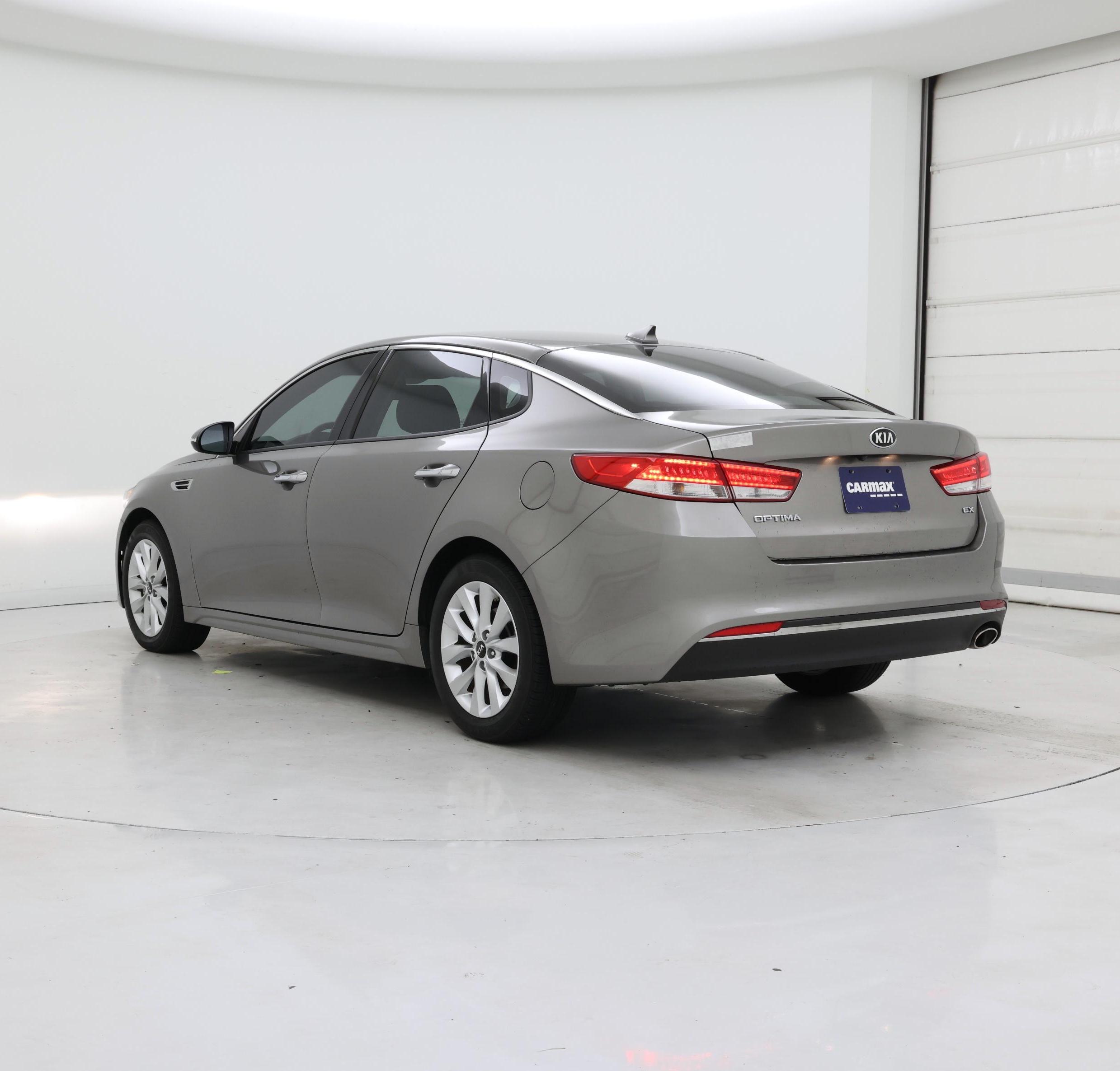 Thumbnail: 2016 Kia Optima - 2