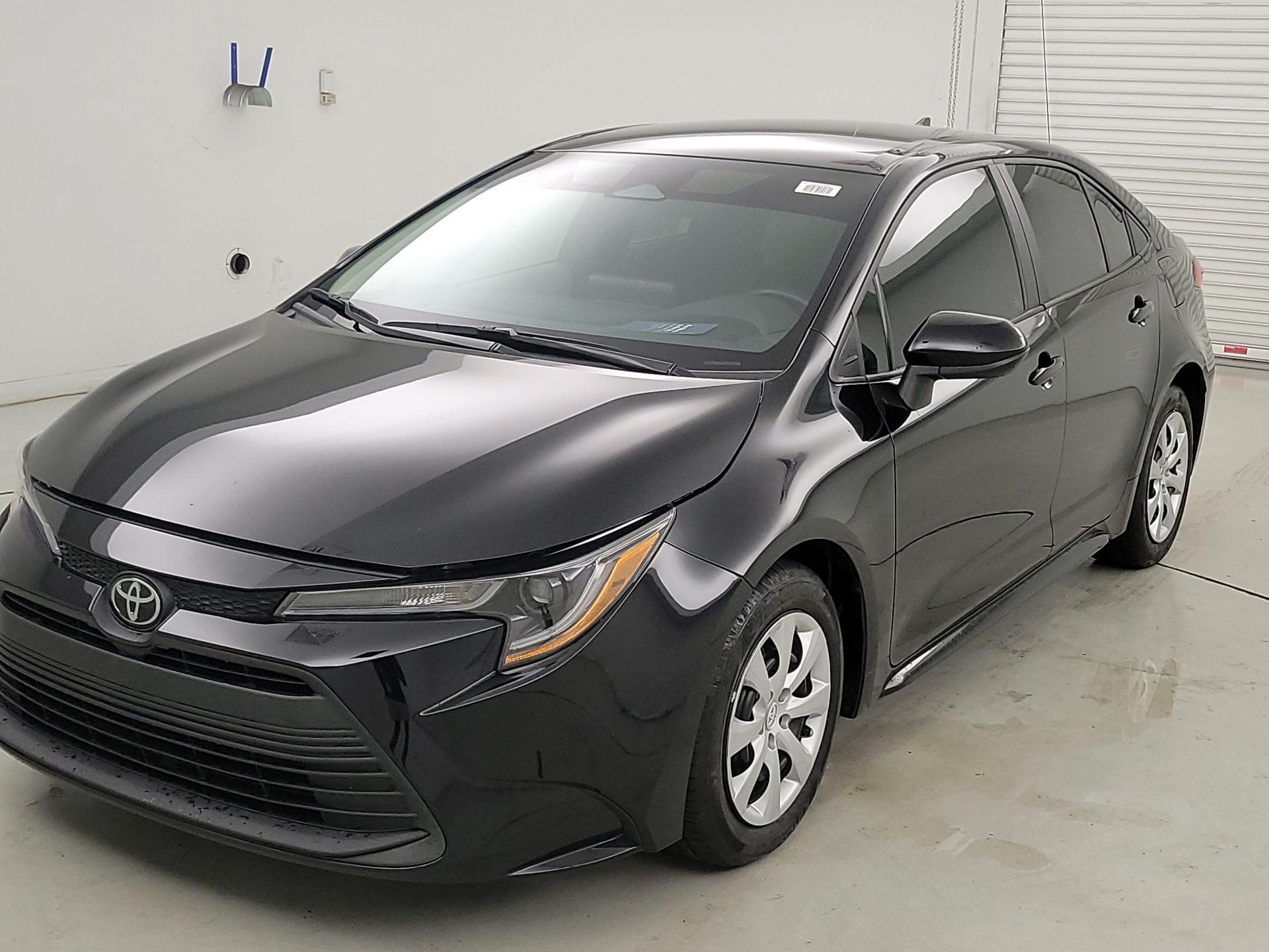 Thumbnail: 2024 Toyota Corolla - 3