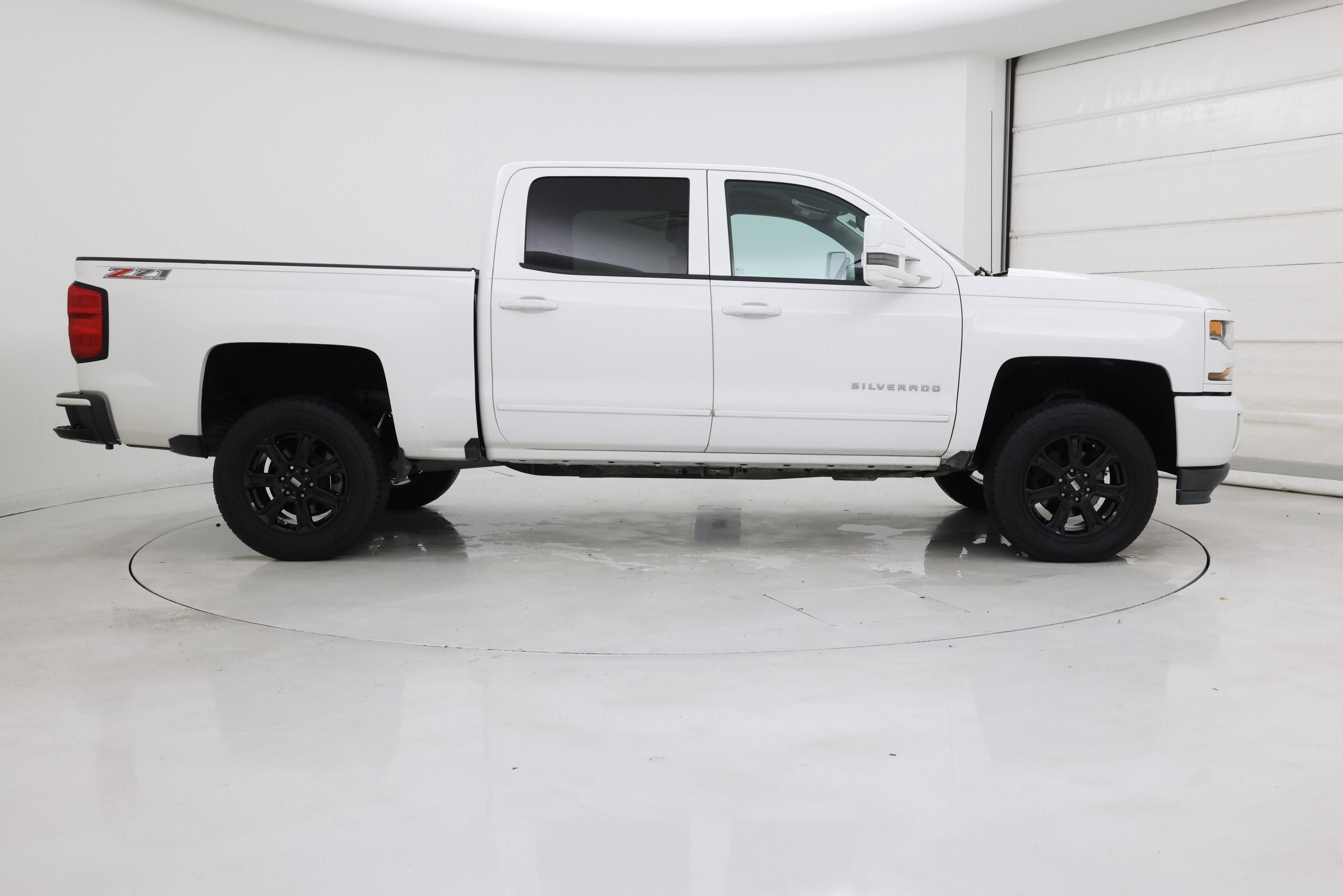 Thumbnail: 2017 Chevrolet Silverado 1500 - 7