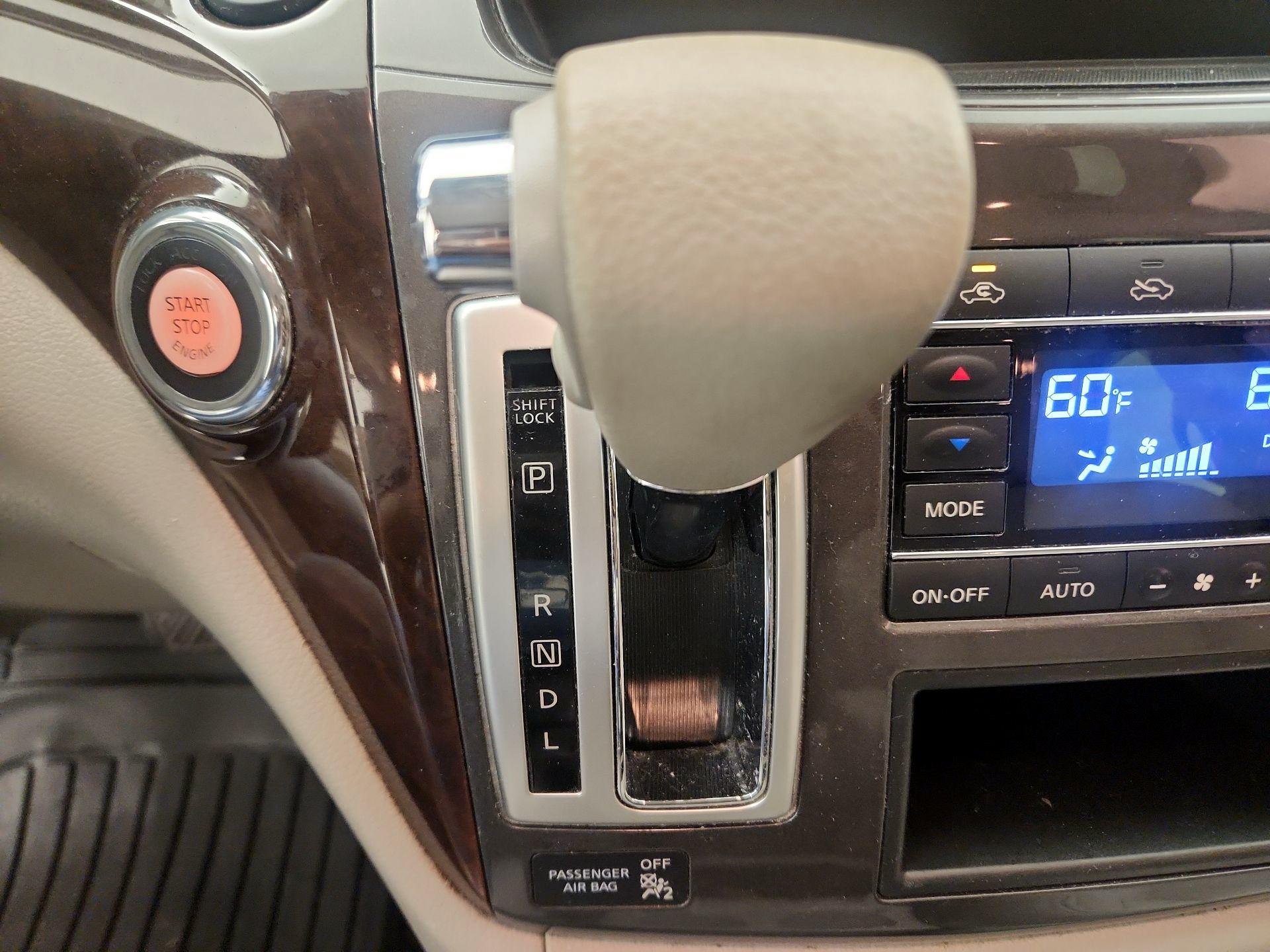 Thumbnail: 2017 Nissan Quest - 17