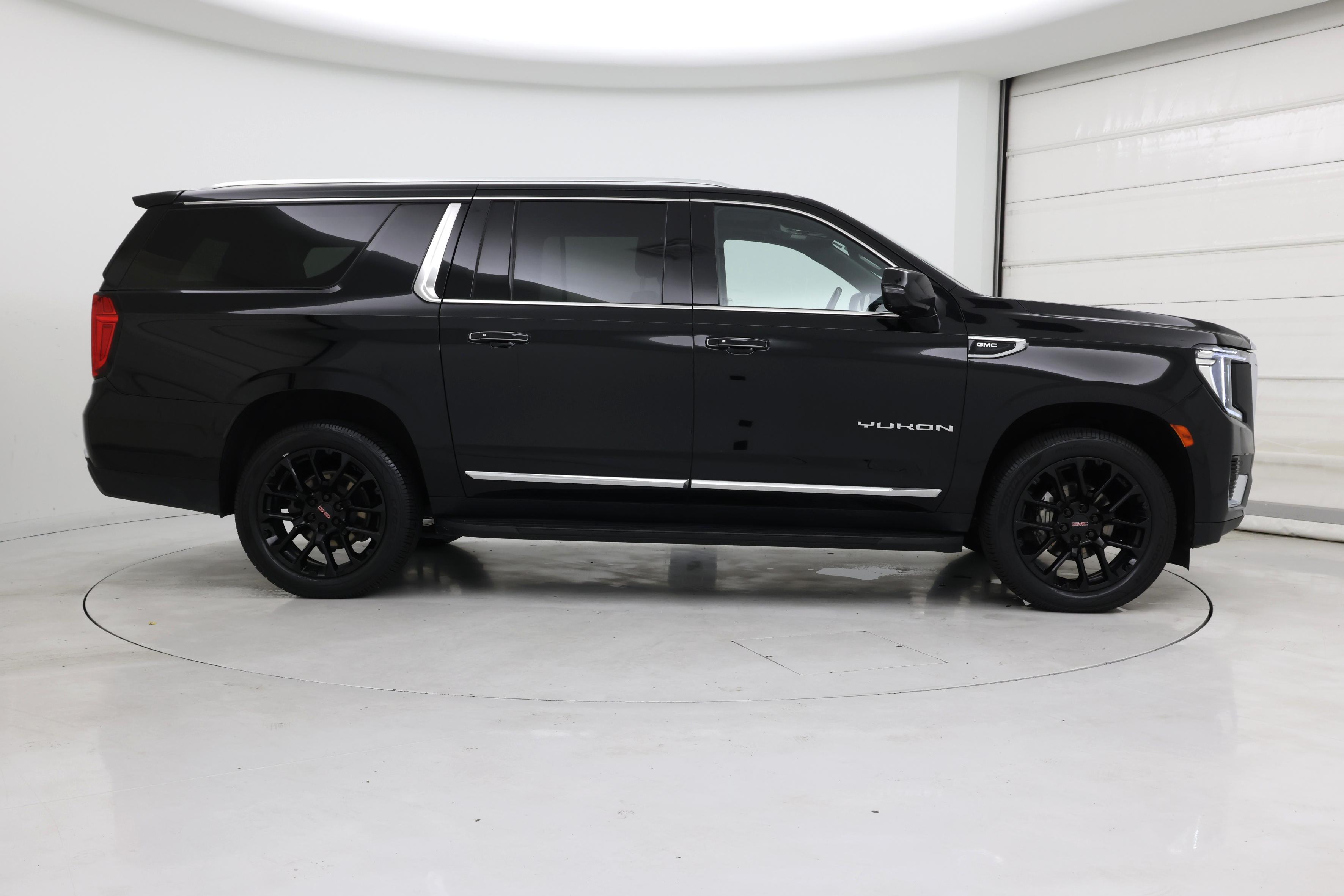 Thumbnail: 2022 GMC Yukon XL - 7