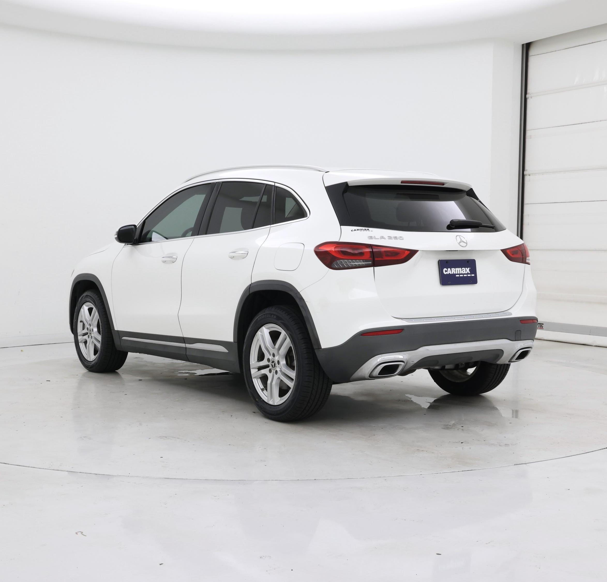 Thumbnail: 2021 Mercedes-Benz GLA - 2