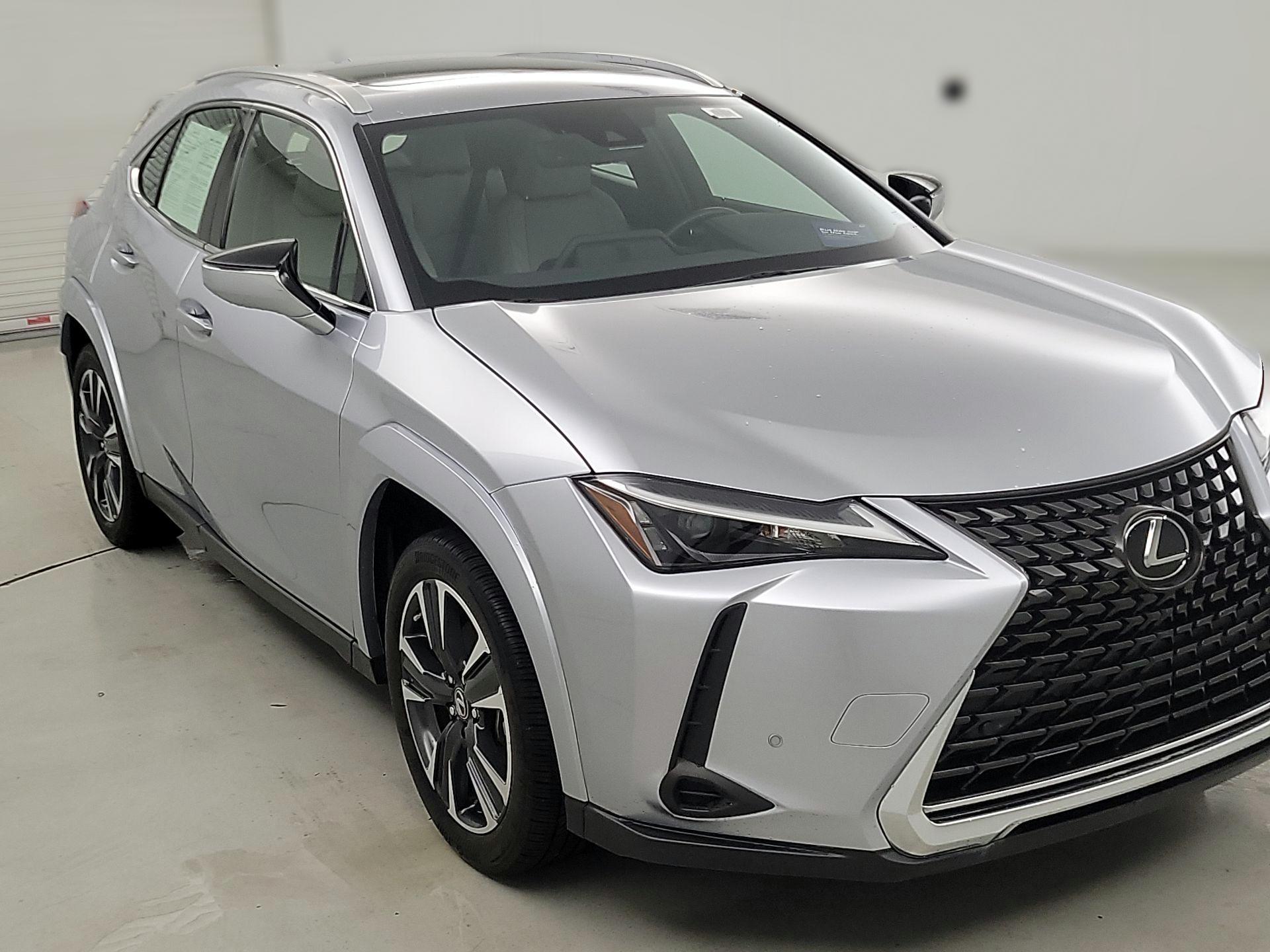 Thumbnail: 2024 Lexus UX - 1