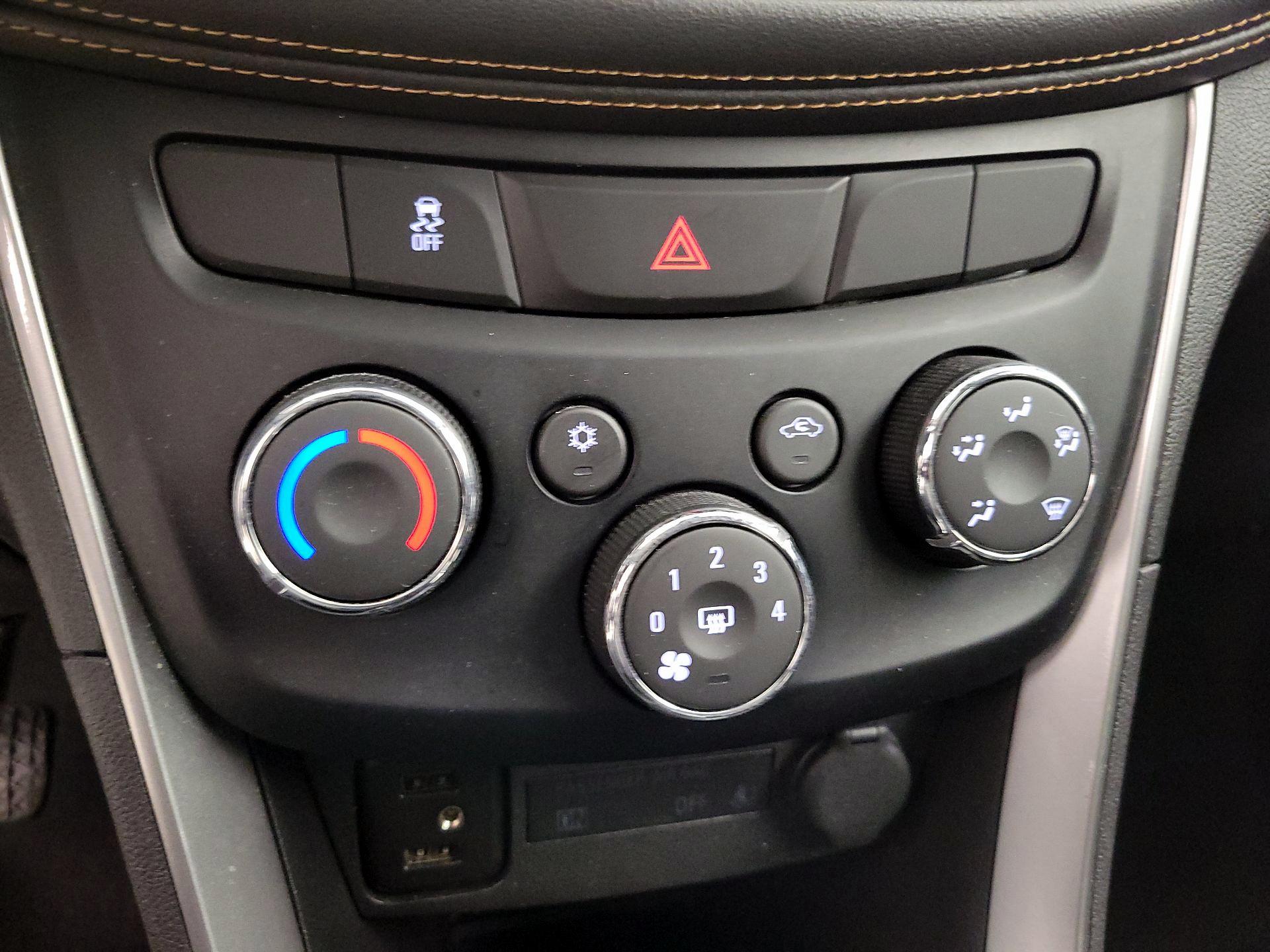 Thumbnail: 2019 Chevrolet Trax - 14