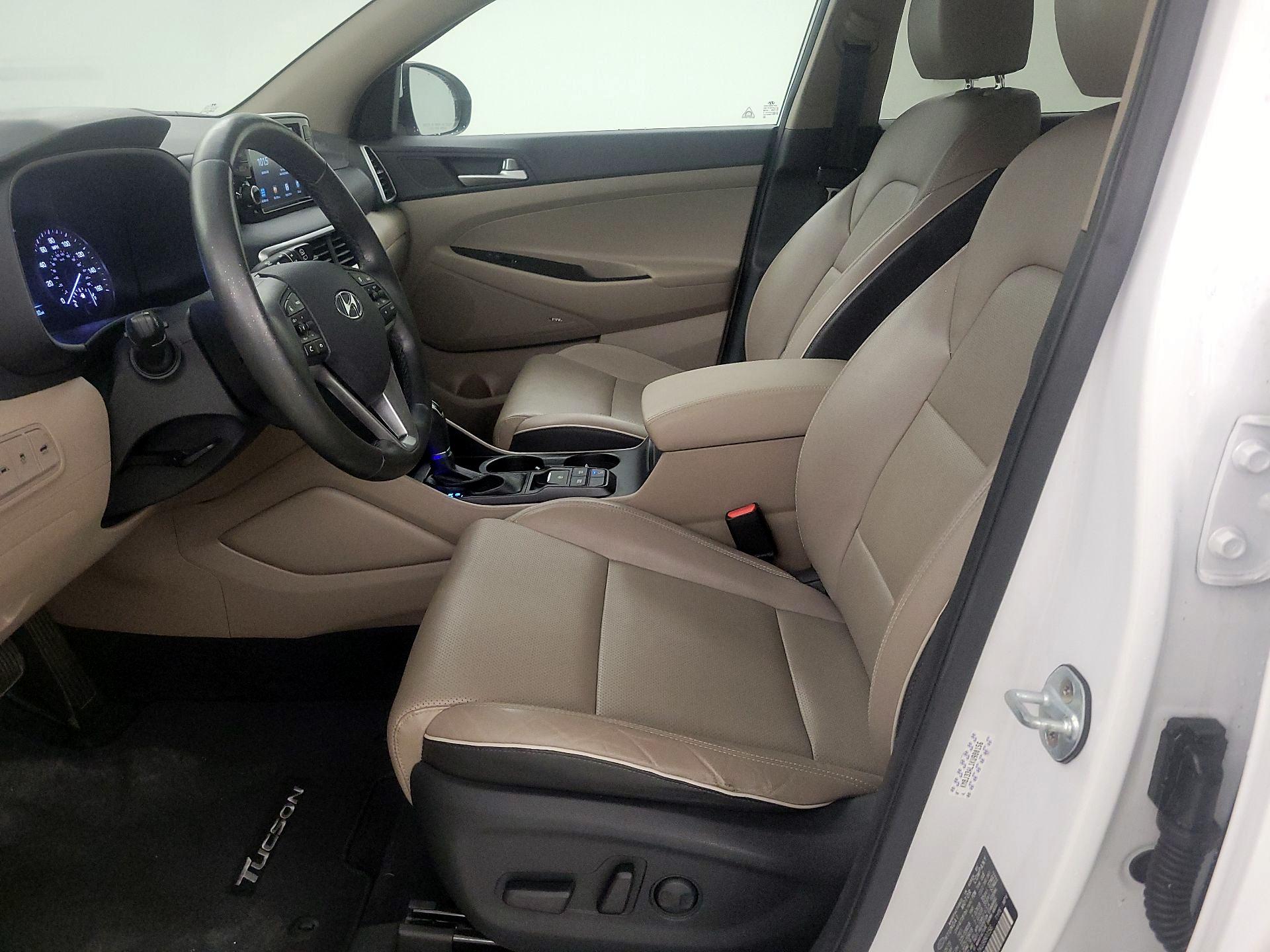 Thumbnail: 2019 Hyundai Tucson - 9