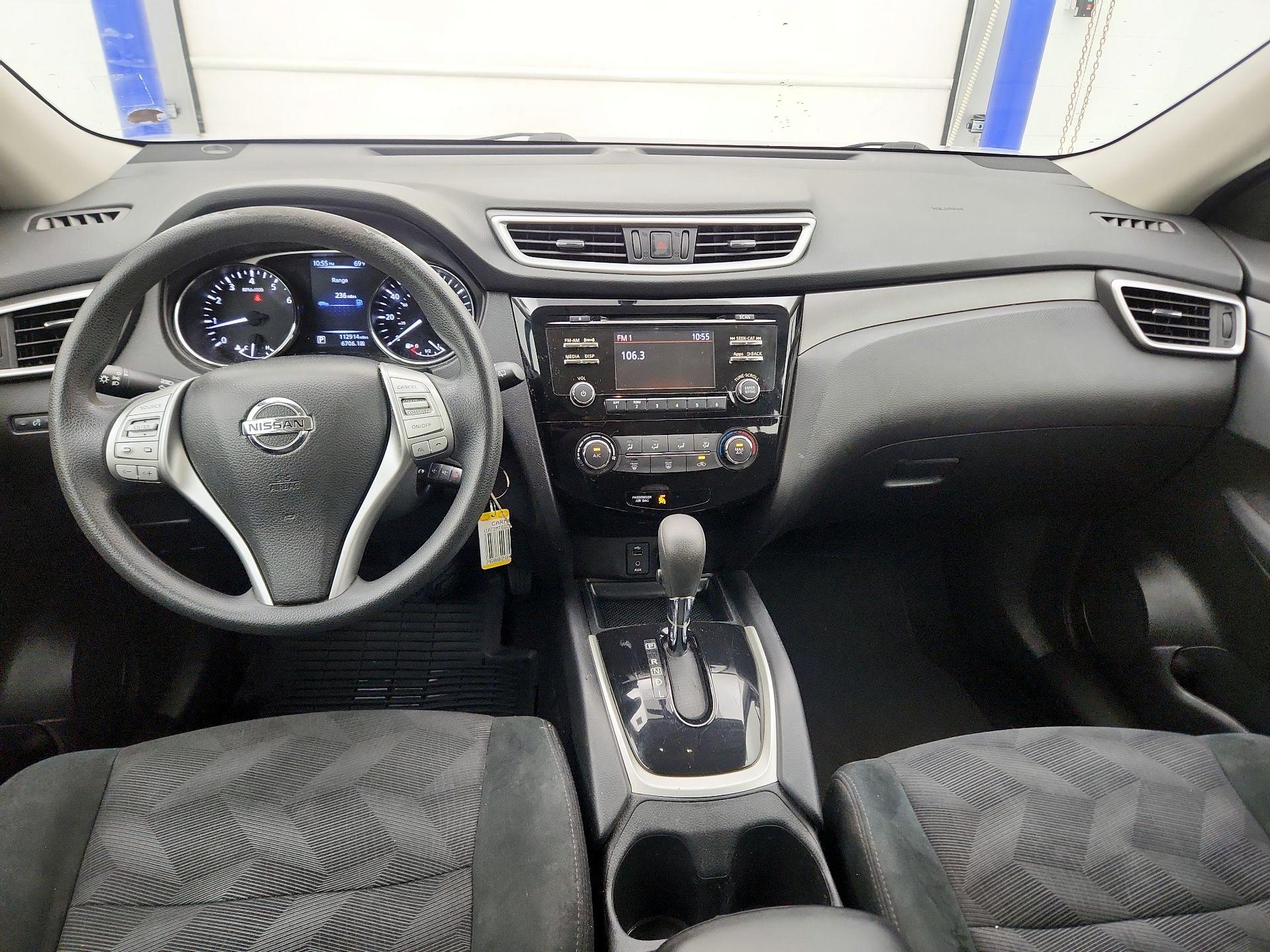Thumbnail: 2016 Nissan Rogue - 9