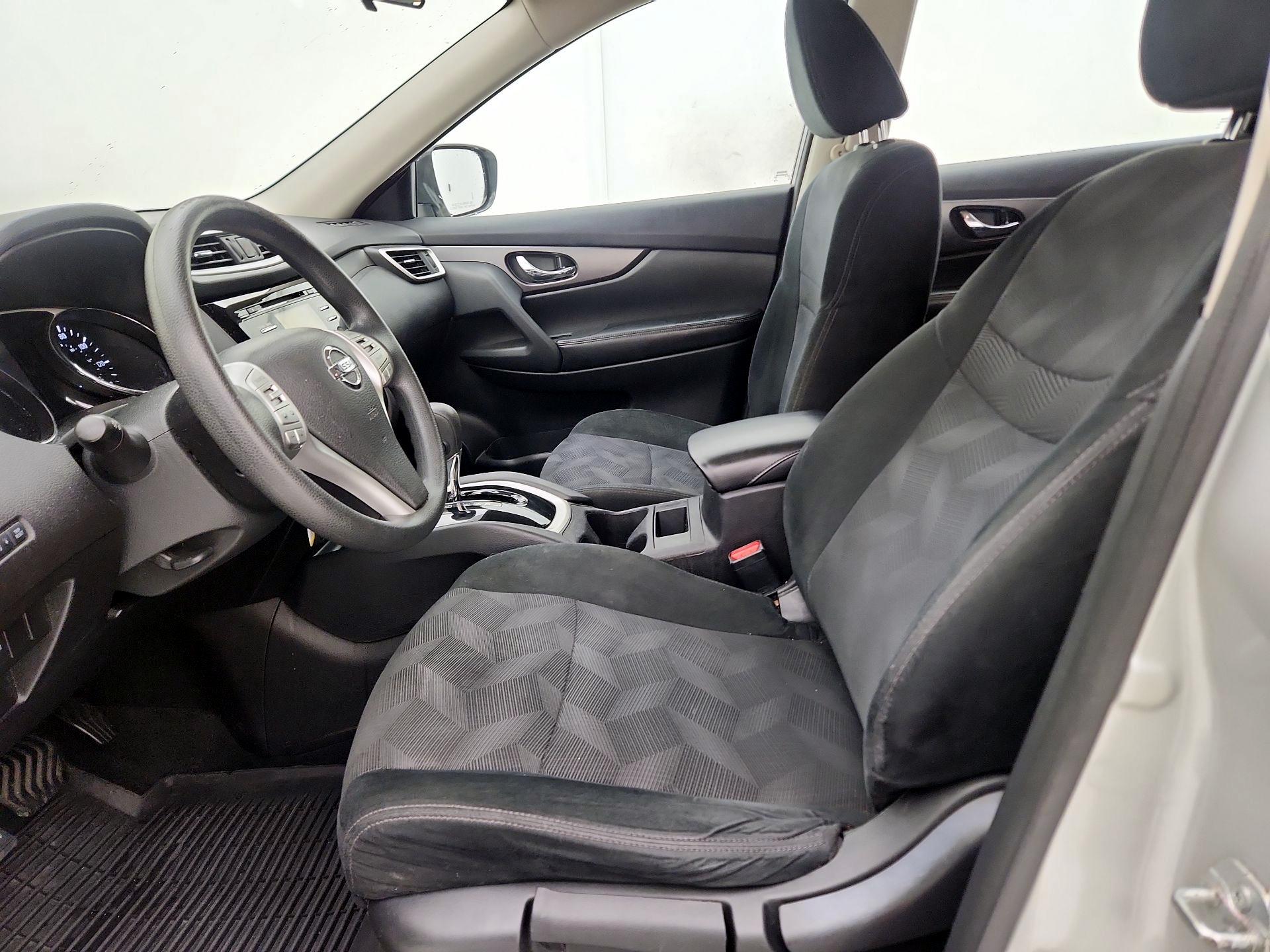Thumbnail: 2016 Nissan Rogue - 11