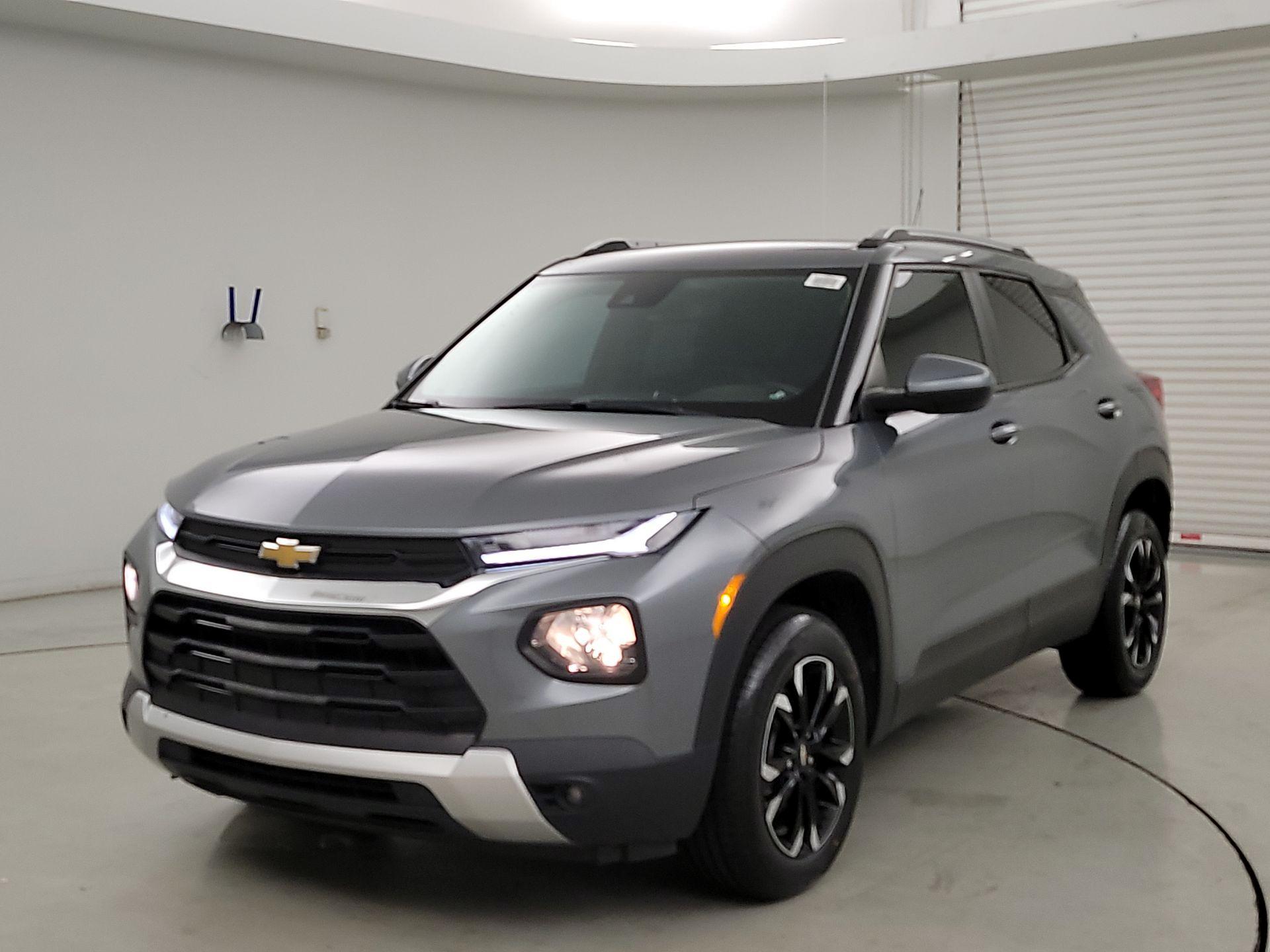 Thumbnail: 2021 Chevrolet TrailBlazer - 3
