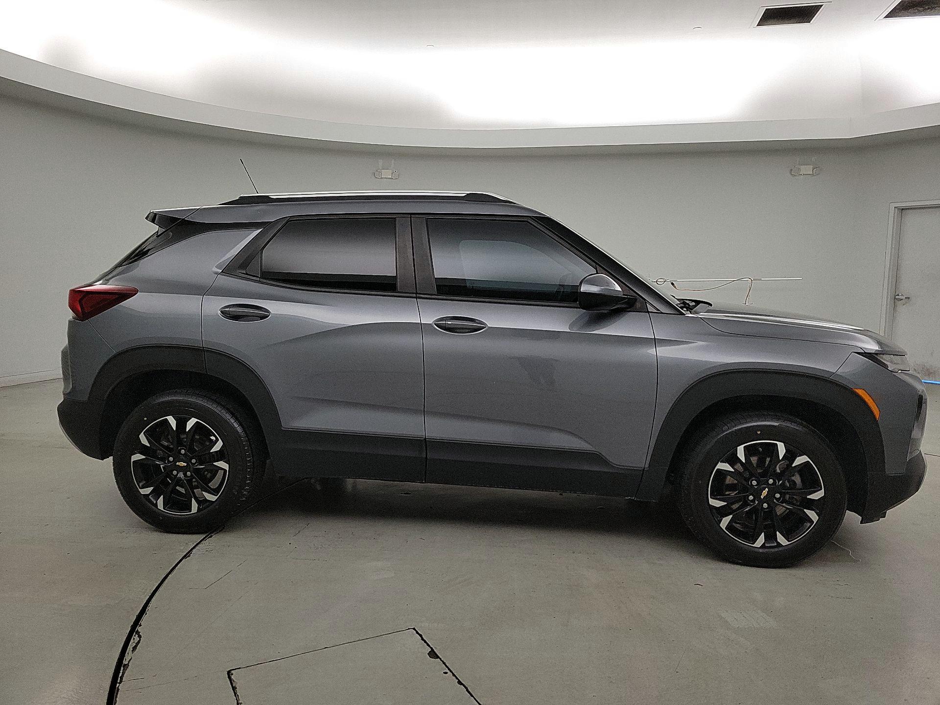 Thumbnail: 2021 Chevrolet TrailBlazer - 4