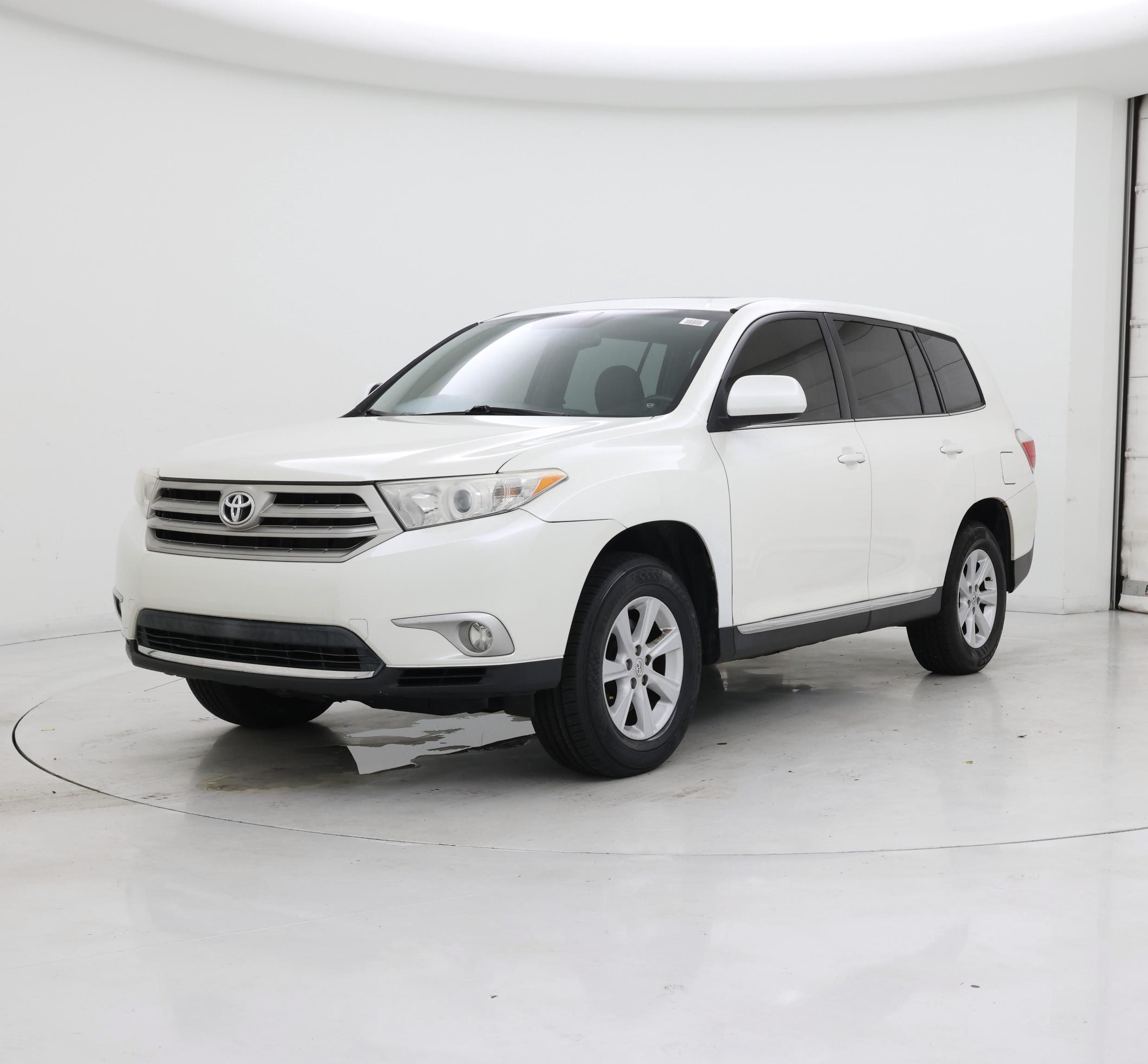 Thumbnail: 2013 Toyota Highlander - 4