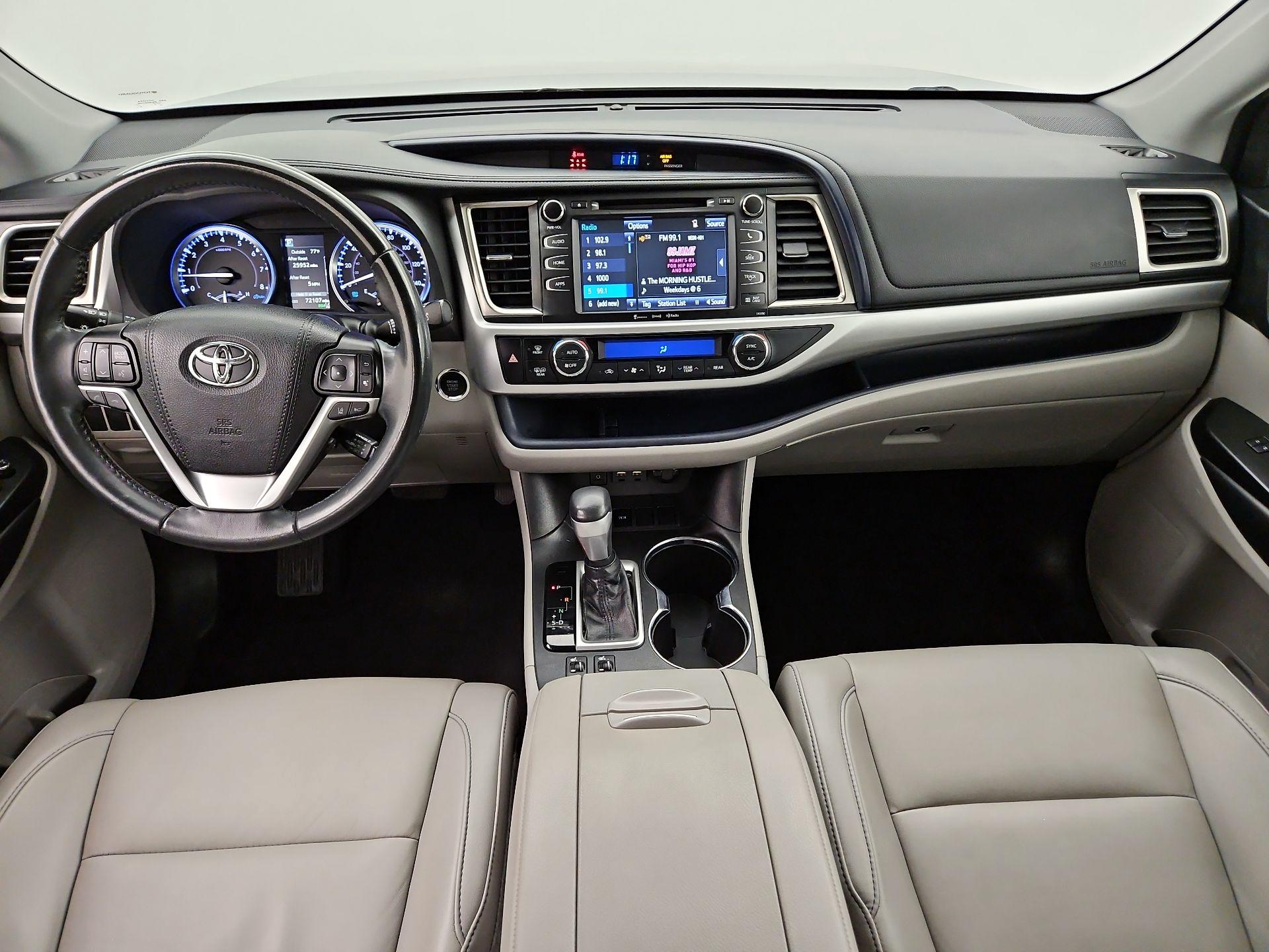Thumbnail: 2019 Toyota Highlander - 9