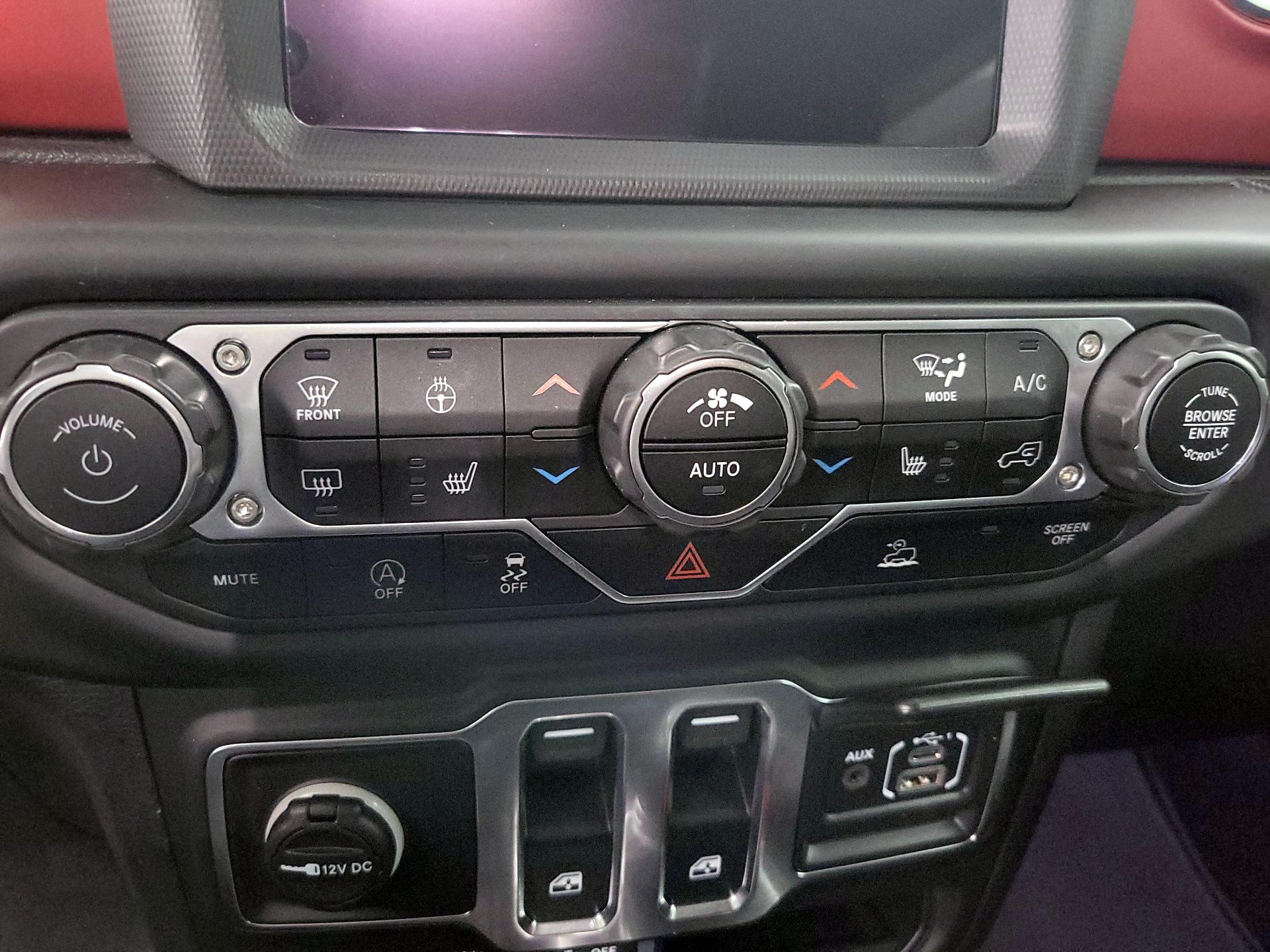 Thumbnail: 2021 Jeep Wrangler - 15